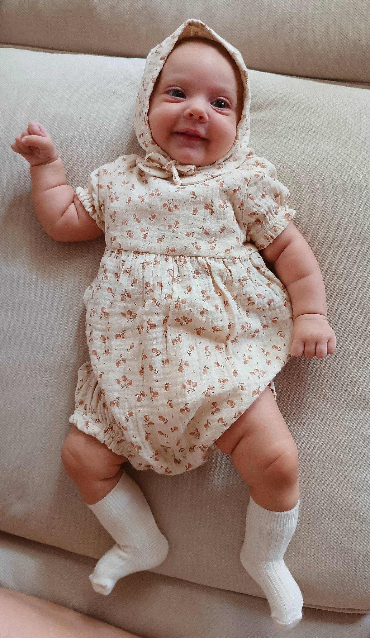 Valentine participe au concours pour gagner de l'argent avec cette photo : baby, baby_toddler_clothing, day_dress, dress, face, flash_photography, gesture, happy, iris, lip, neck, one_piece_garment, person, photograph, pink, shoulder, skin, sleeve, smile, toddler