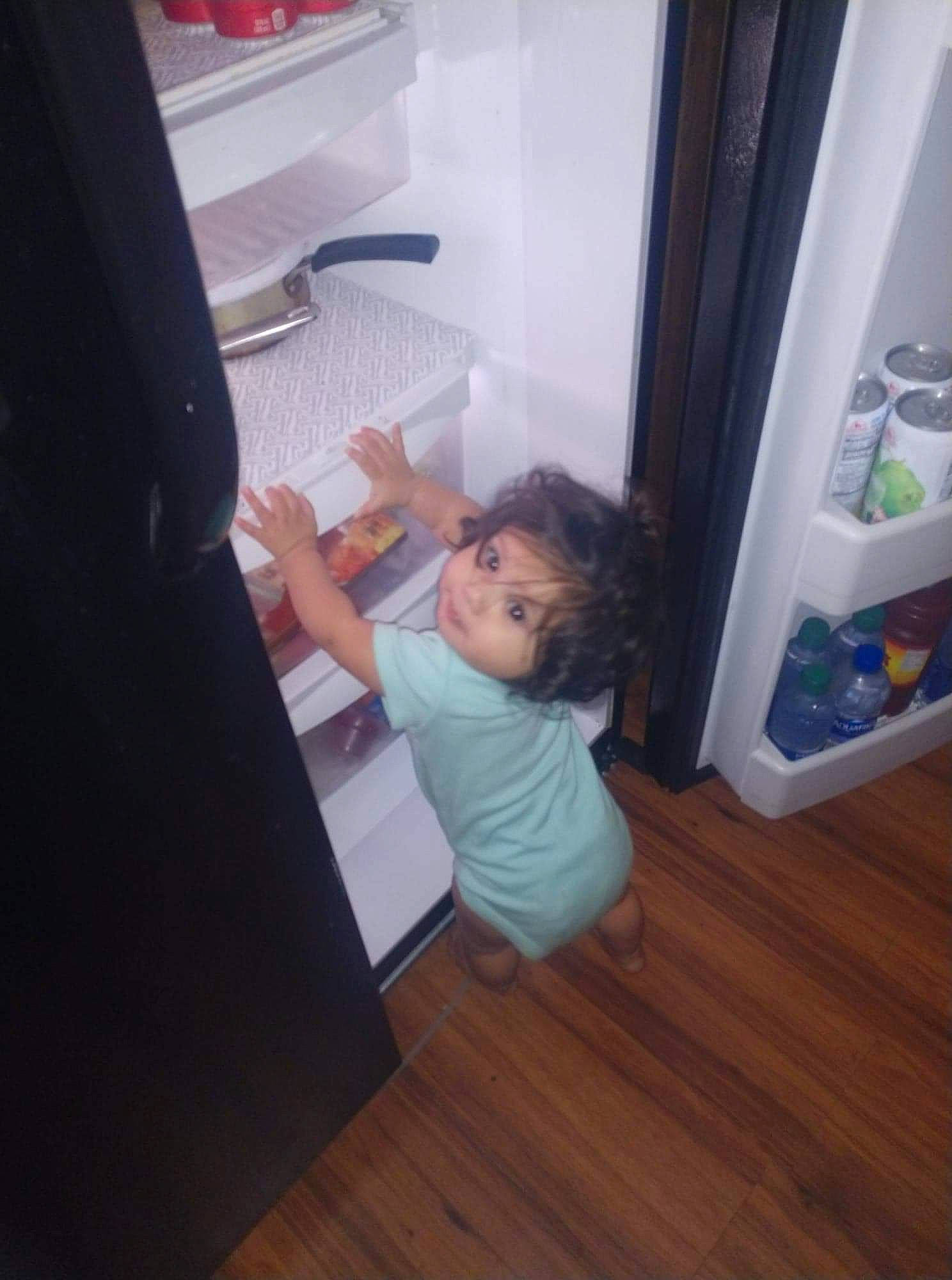 Karlee is registered to the contest to win money with this photo: baby, child, electronic_device, floor, flooring, fun, hardwood, home, house, leg, person, photography, play, room, selfie, skin, square, toddler, wood