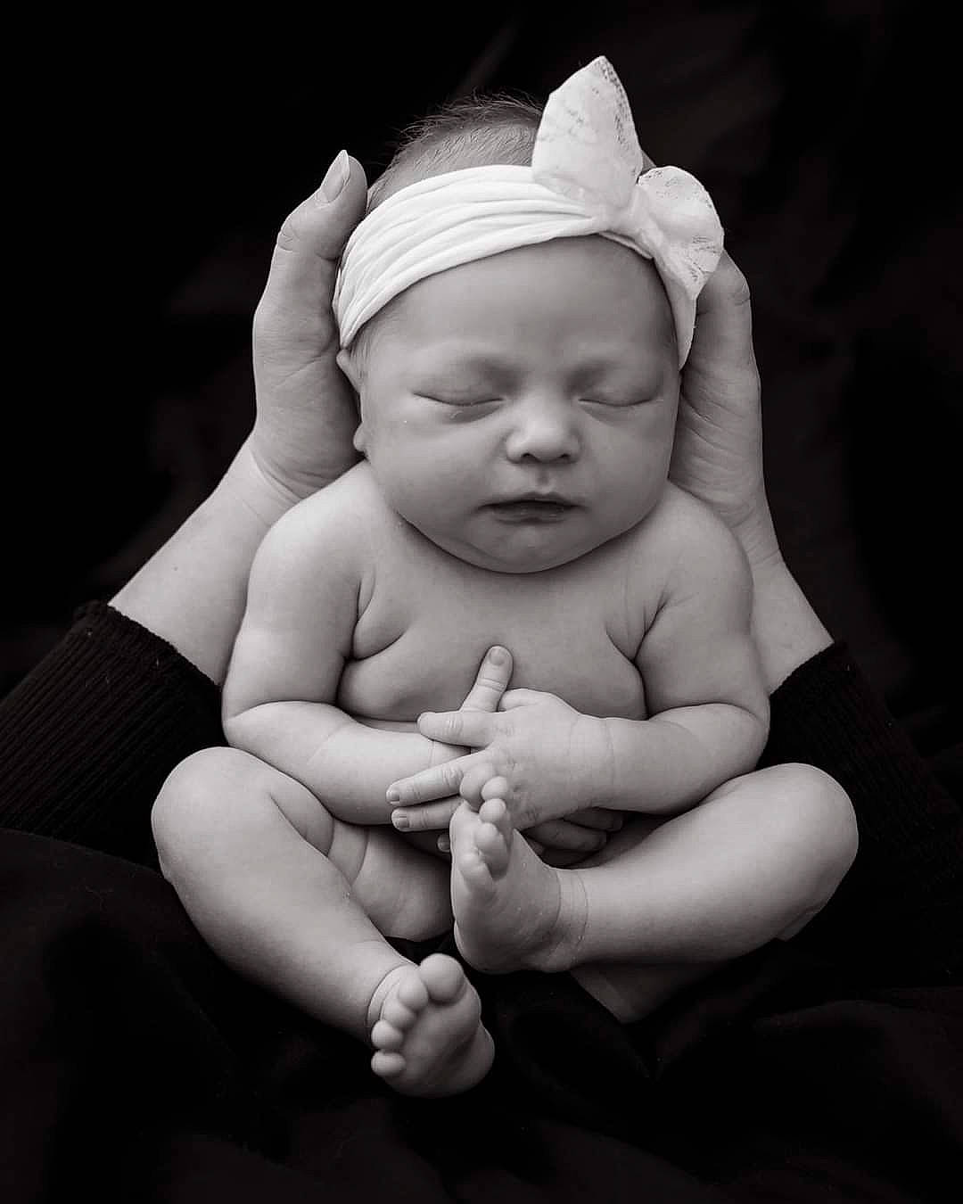 Kenzlee is registered to the contest to win money with this photo: baby, baby_toddler_clothing, cap, cheek, child, comfort, finger, flash_photography, gesture, hand, happy, headgear, headwear, human_body, lip, monochrome, monochrome_photography, nail, person, skin