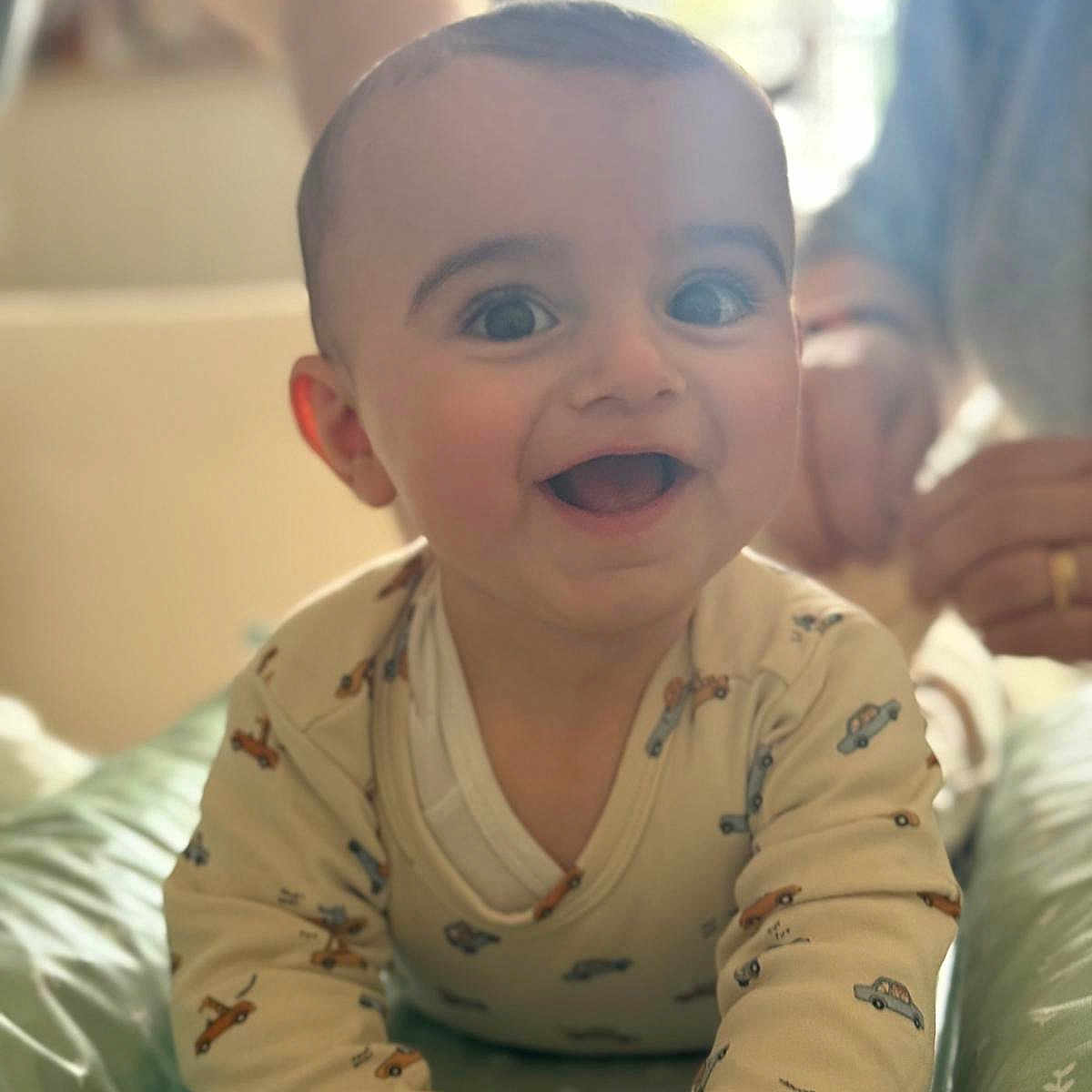 Lucas a rejoint le concours — aidez-le/la à gagner de superbes lots ! baby, babylaughing, face, happy, head, laughing, person, photography, portrait, smile