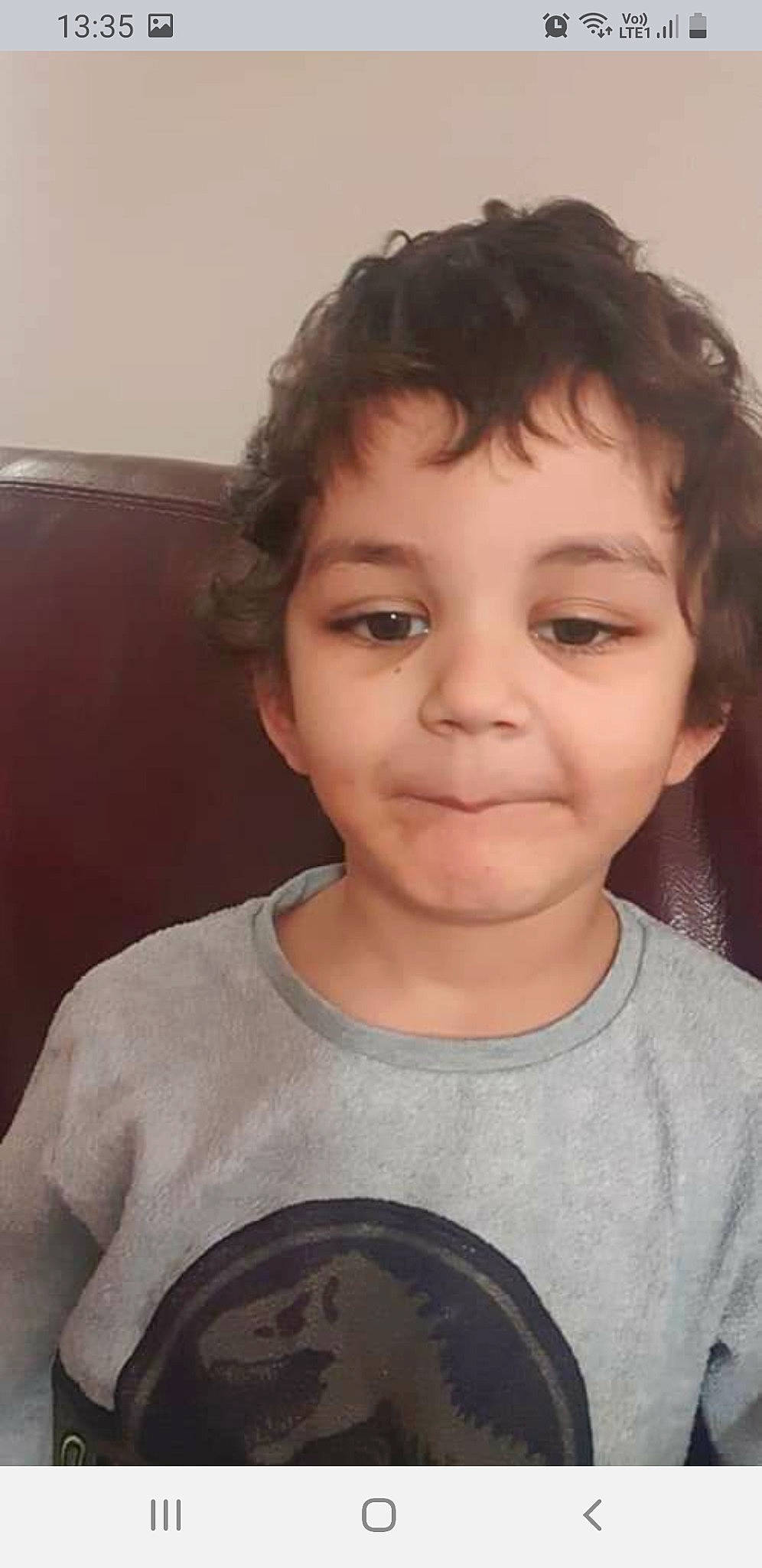 Yaya a rejoint le concours — aidez-le/la à gagner de superbes lots ! cheek, chin, ear, eye, eyebrow, eyelash, face, facial_expression, forehead, gesture, hair, hairstyle, iris, jaw, joy, lip, mouth, neck, nose, person