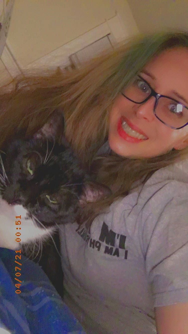 Dumie is registered to the contest to win money with this photo: carnivore, cat, cool, ear, eyebrow, facial_expression, felidae, fun, gesture, hair, hairstyle, happy, iris, lip, mouth, nose, skin, smile, vision_care, whiskers