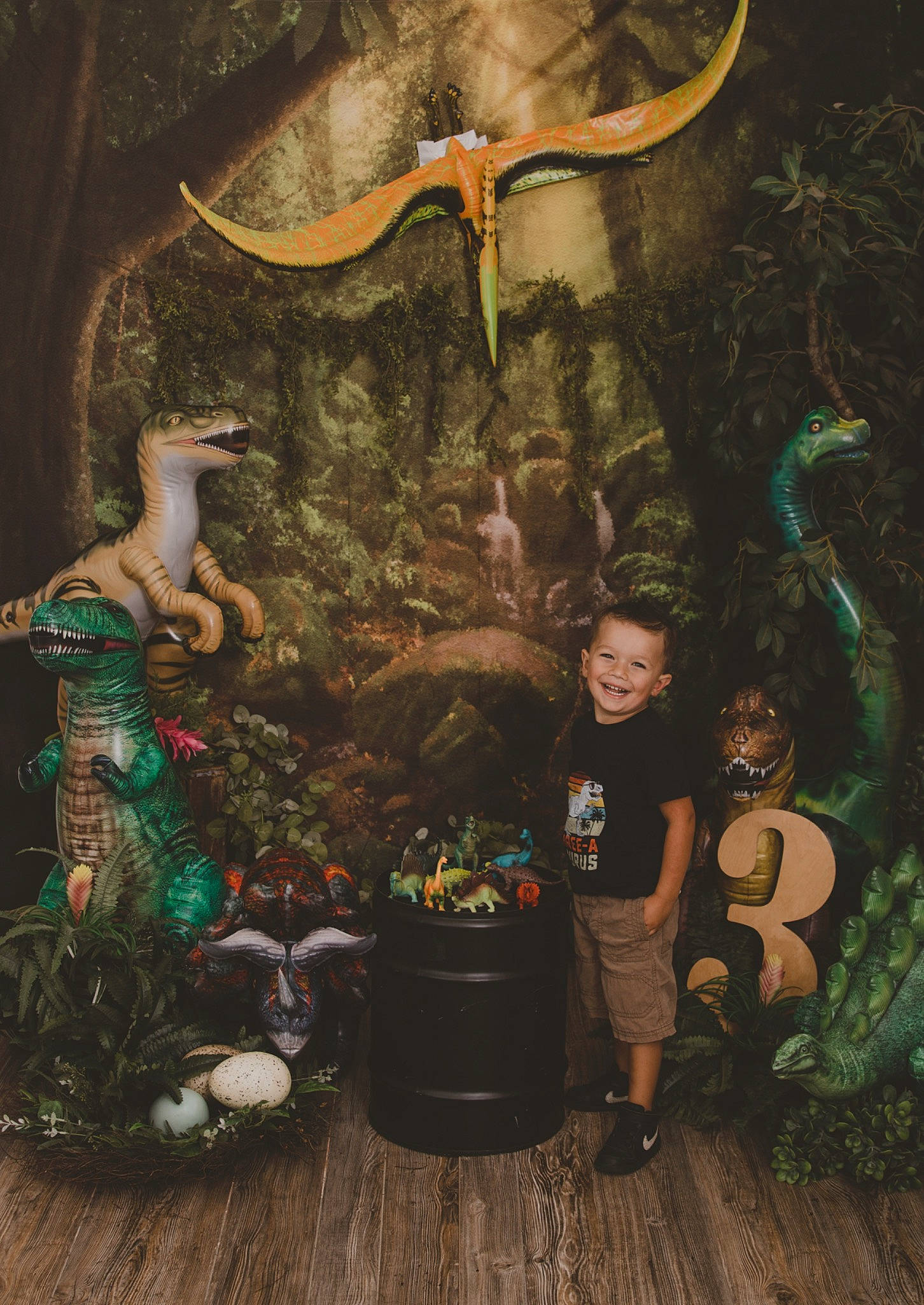 Bowen is registered to the contest to win money with this photo: art, cg_artwork, darkness, drawing, event, fictional_character, flowerpot, fun, holiday, illustration, interior_design, joy, mythology, organism, painting, person, plant, symbol, t_shirt, toddler