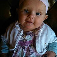 Aaliyah participe au concours pour gagner de l'argent avec cette photo :