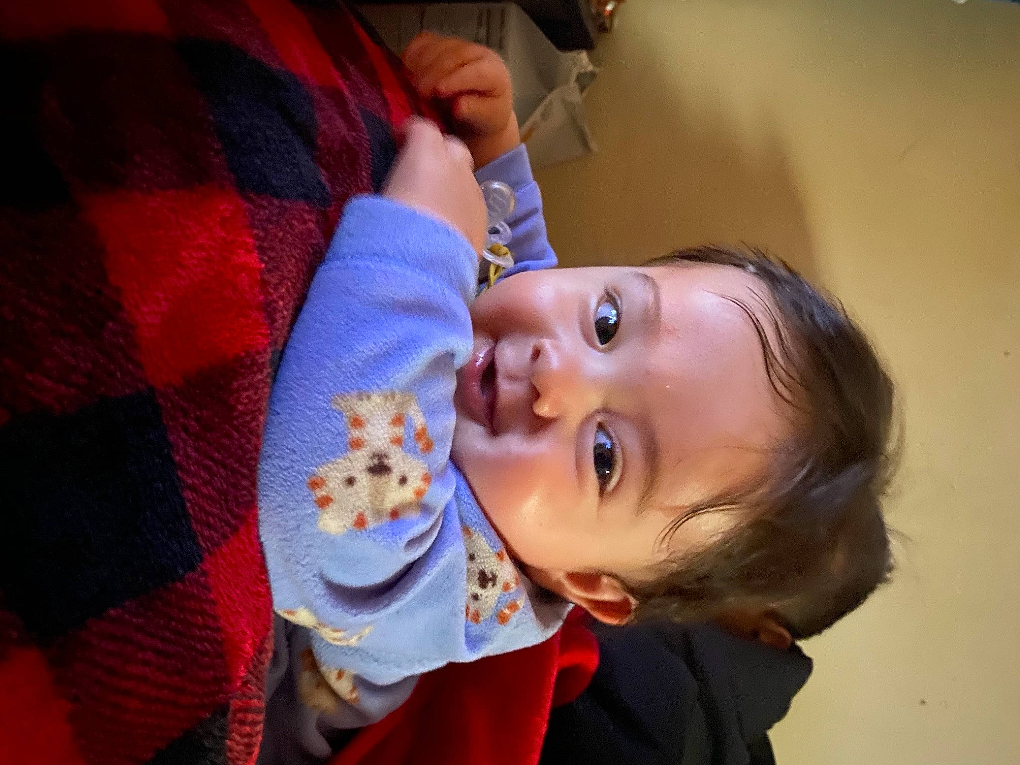 Kastiel is registered to the contest to win money with this photo: baby, baby_toddler_clothing, cheek, child, eye, eyelash, iris, lip, person, plaid, skin, tartan, toddler, tooth, wool