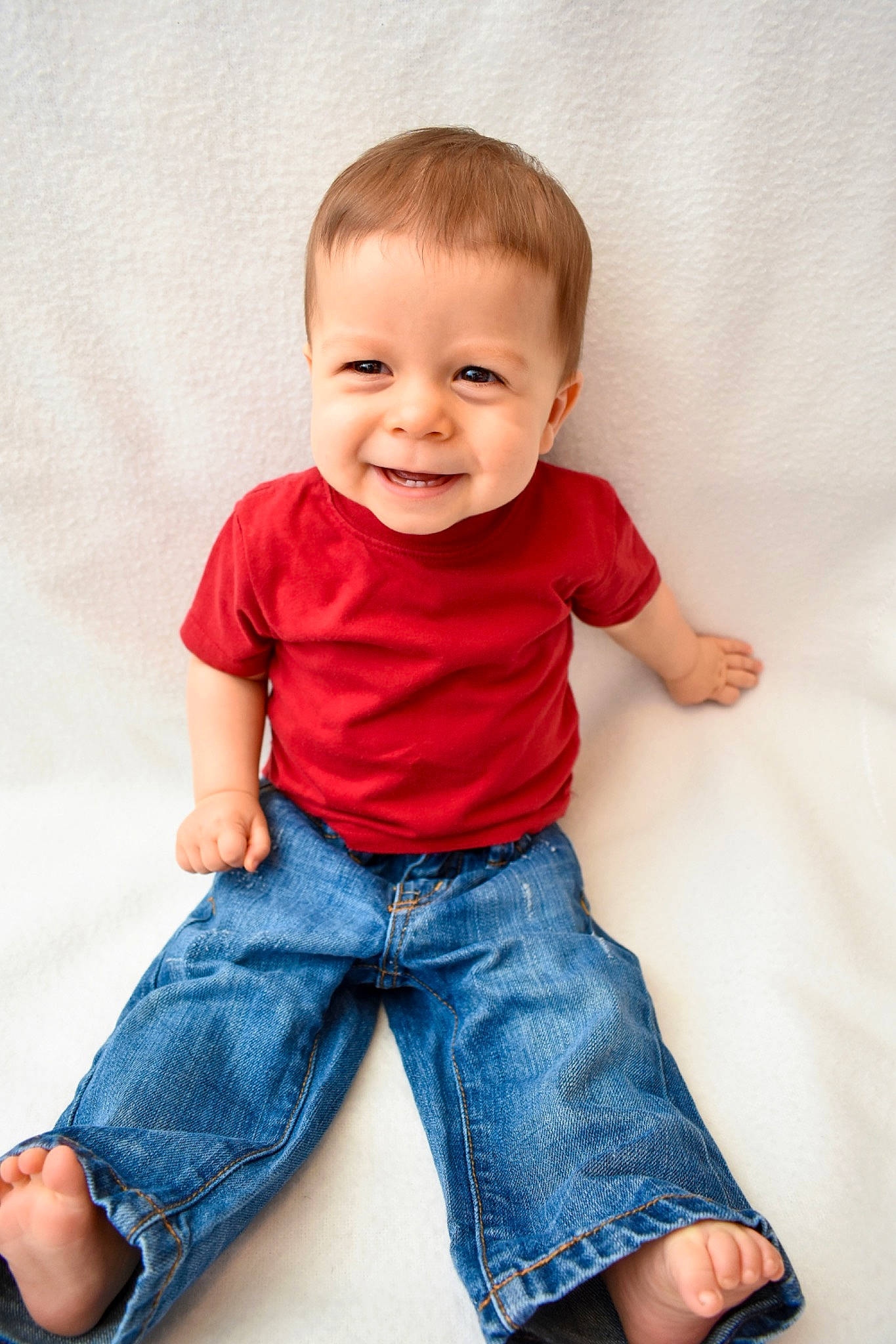 Cody is registered to the contest to win money with this photo: baby_toddler_clothing, clothing, collar, dress_shirt, eye, hair, happy, head, human_body, jeans, joint, joy, leg, neck, outerwear, person, shoulder, skin, sleeve, smile