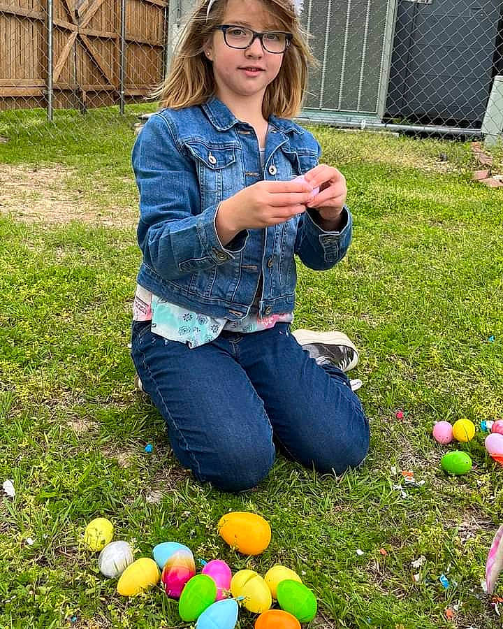 Peyton joined the competition — help win amazing prizes! ball, child, denim, easter, electric_blue, event, eyewear, fun, games, glasses, grass, jeans, lawn, leisure, pattern, people_in_nature, person, recreation, spring, summer