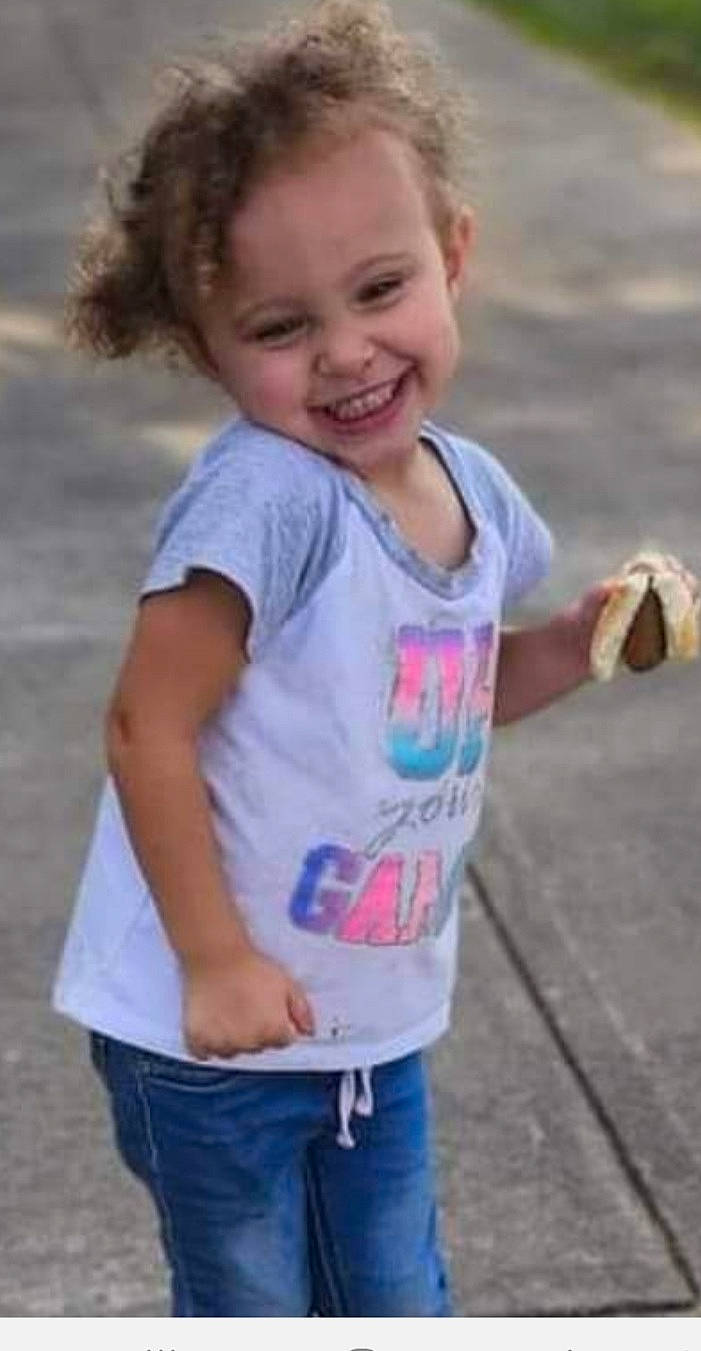 Kaedynce joined the competition — help win amazing prizes! arm, blond, child, clothing, electric_blue, face, fun, gesture, happy, jeans, joint, joy, person, recreation, shoulder, sleeve, smile, summer, t_shirt, thumb