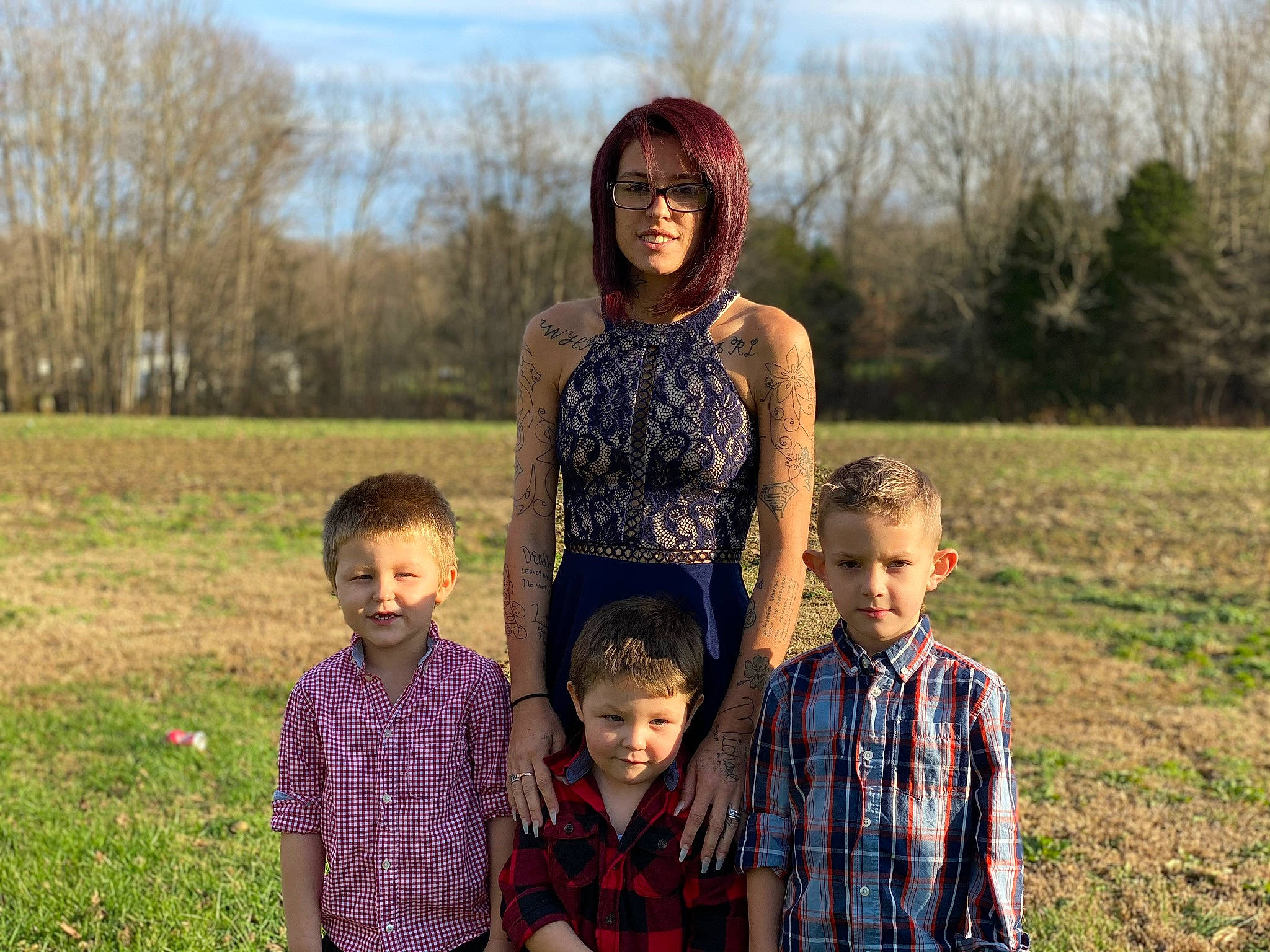 Stefan is registered to the contest to win money with this photo: clothing, face, flash_photography, fun, grass, grass_family, grassland, happy, joy, landscape, leaf, leisure, meadow, people_in_nature, person, plant, sky, standing, t_shirt, toddler