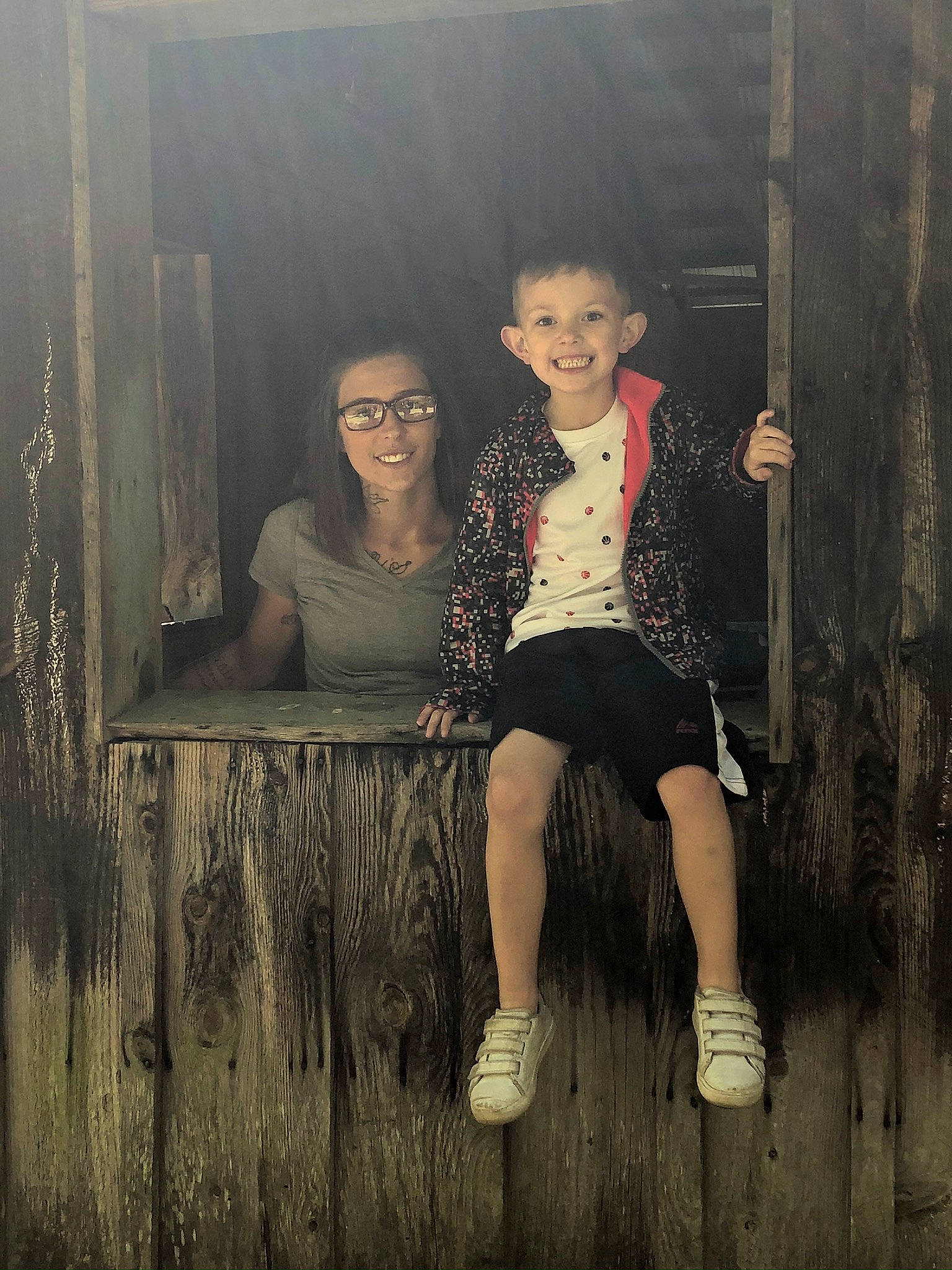 Stefan joined the competition — help win amazing prizes! boot, cool, darkness, eyewear, fashion_design, flash_photography, footwear, fun, grass, happy, joy, monochrome, person, sitting, smile, snapshot, standing, style, tints_and_shades, vintage_clothing