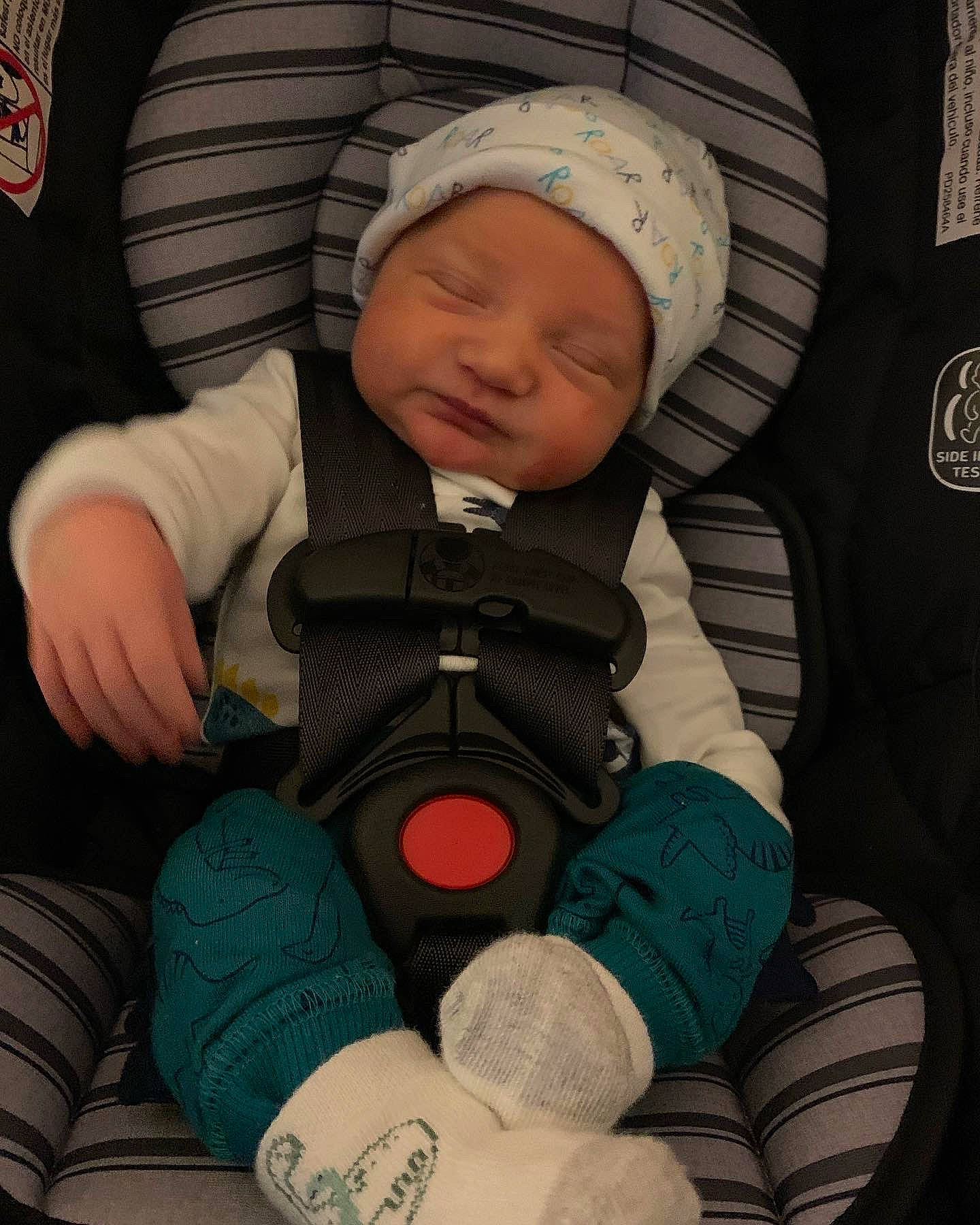 Xander is registered to the contest to win money with this photo: baby, baby_carriage, baby_products, baby_safety, baby_toddler_clothing, beauty, car_seat, cheek, child, comfort, cool, face, finger, headgear, headwear, person, product, skin, sleeve, smile