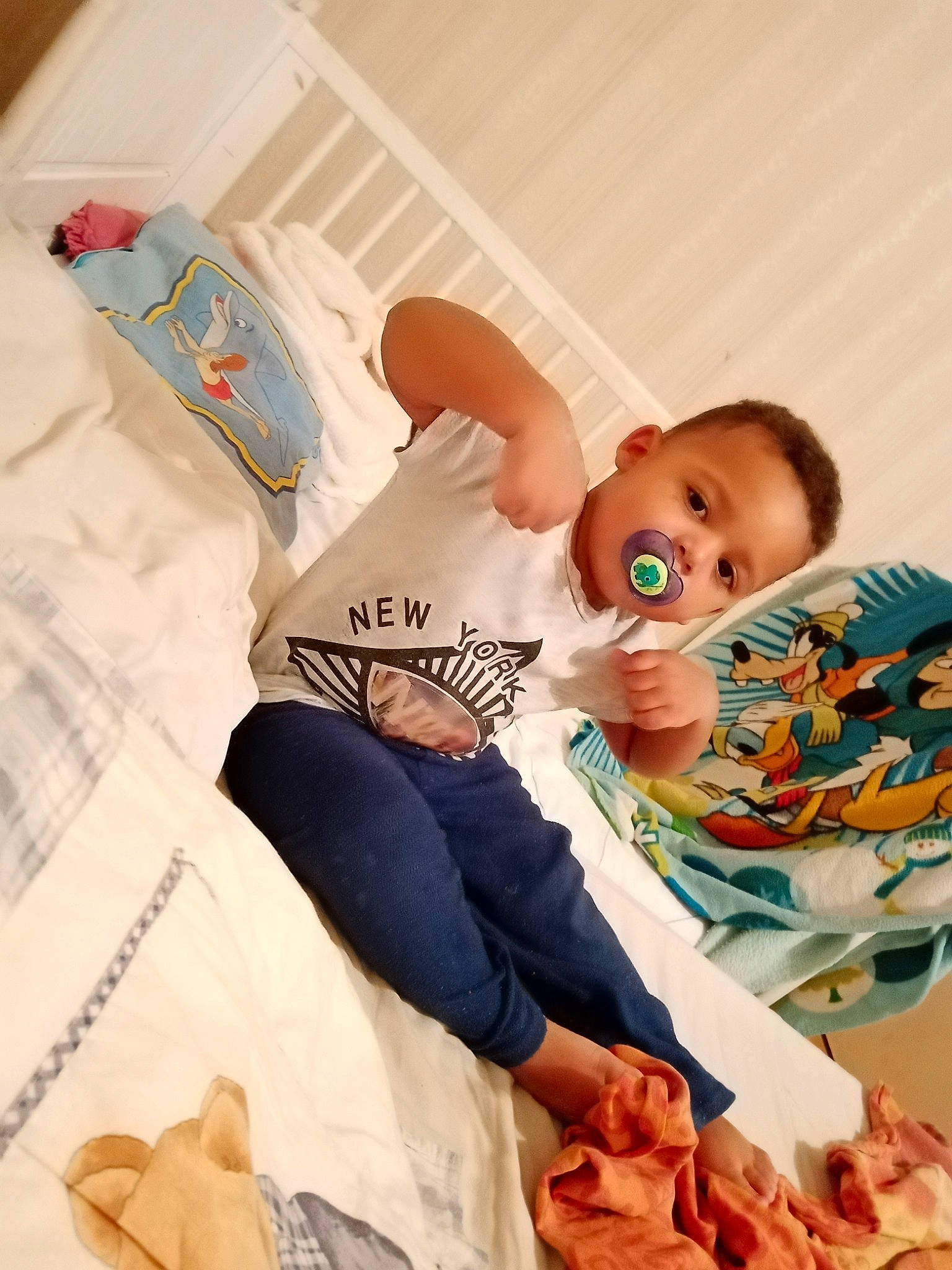 Ismael a rejoint le concours — aidez-le/la à gagner de superbes lots ! baby, bedtime, child, comfort, person, toddler