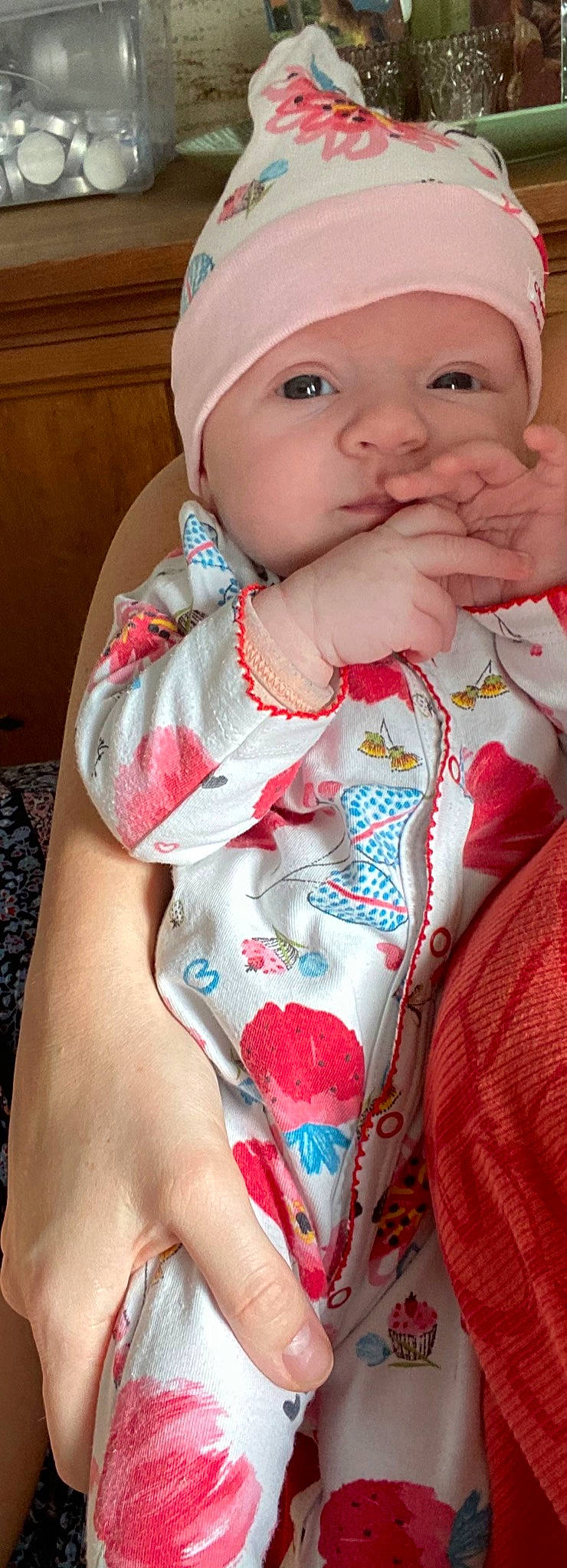 Hilona a rejoint le concours — aidez-le/la à gagner de superbes lots ! baby, cheek, child, headwear, lip, mouth, neck, person, skin, toddler