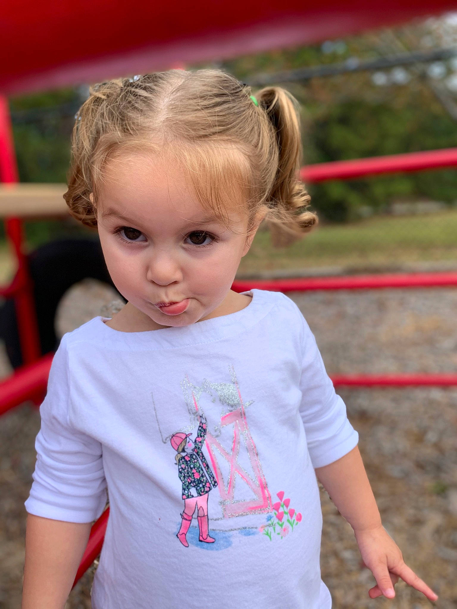 Jenna is registered to the contest to win money with this photo: baby_toddler_clothing, cheek, child, chin, fun, grass, happy, joint, leisure, lip, magenta, mammal, neck, person, pink, recreation, shoulder, skin, sleeve, t_shirt