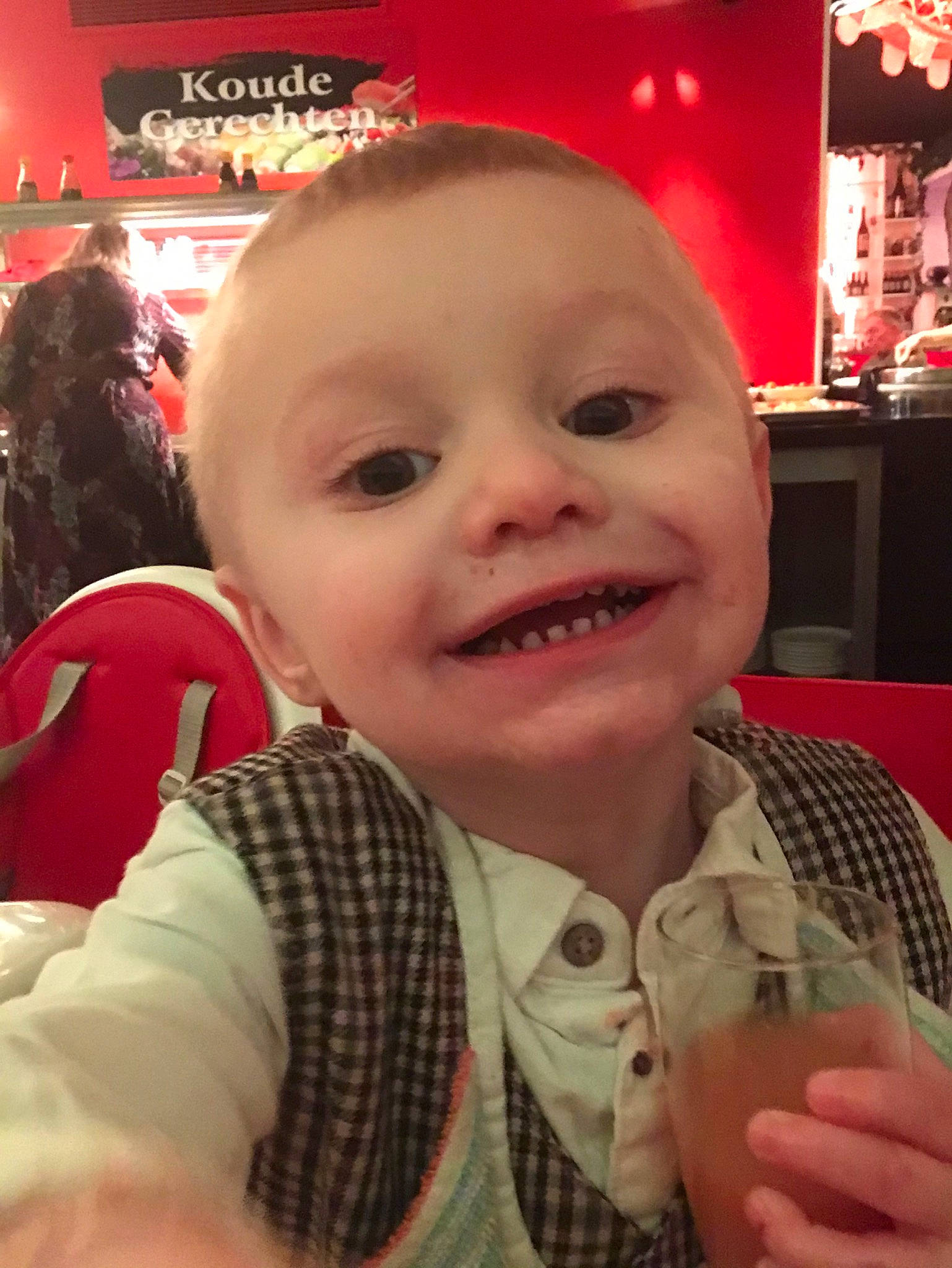 Dayson participe au concours pour gagner de l'argent avec cette photo : baby, cheek, child, ear, face, facial_expression, forehead, happy, head, joy, lip, mouth, nose, person, selfie, skin, smile, toddler, tooth