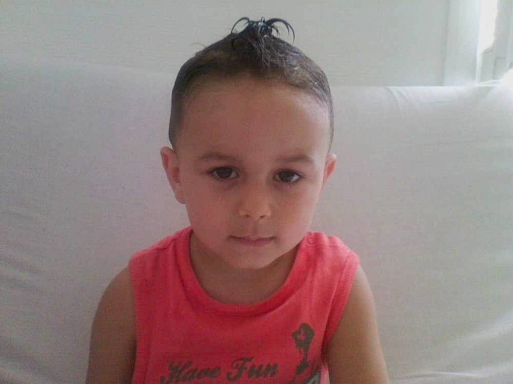 Kenzo participe au concours pour gagner de l'argent avec cette photo : arm, cheek, child, chin, cool, ear, eye, eyebrow, face, forehead, hair, hairstyle, head, jaw, lip, neck, nose, person, skin, smile