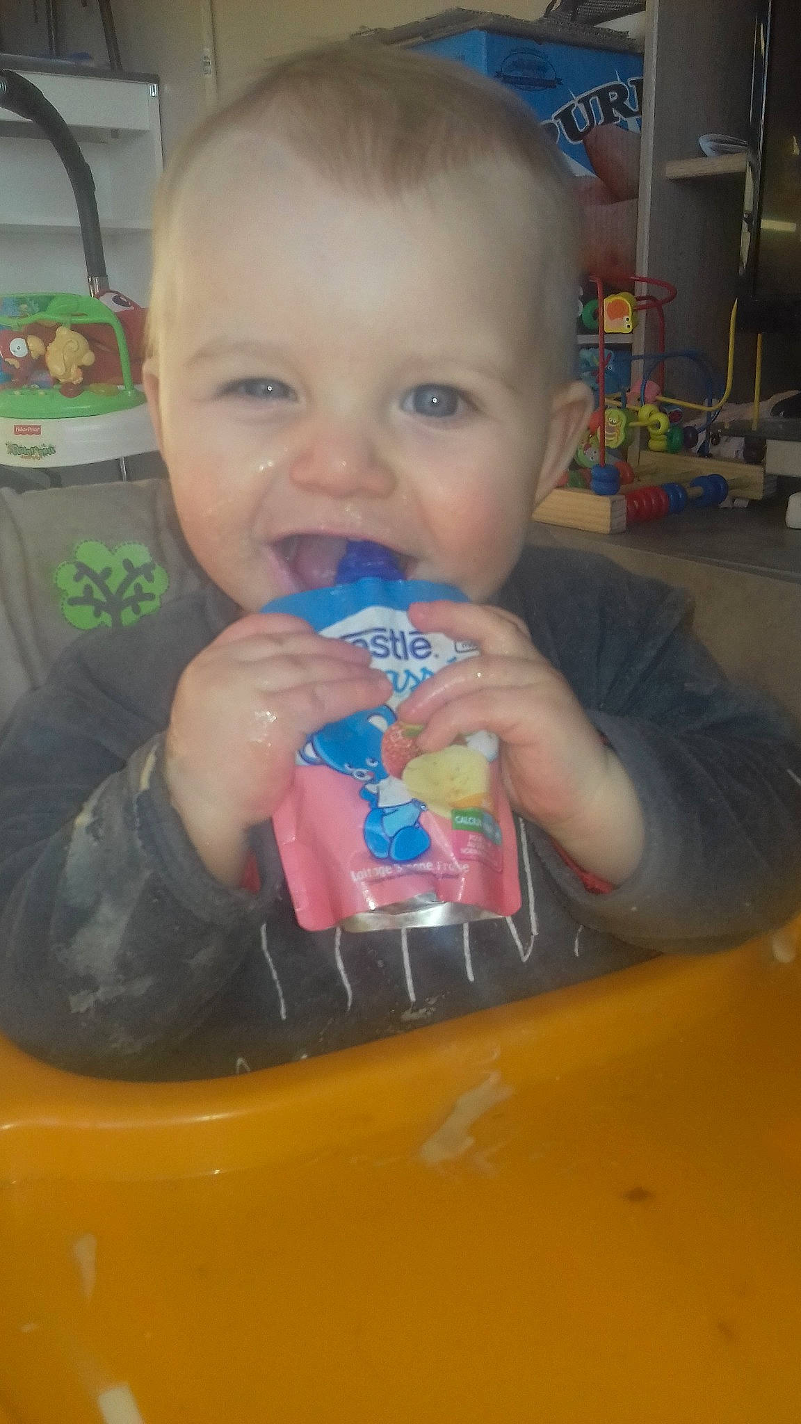 Lorenzo participe au concours pour gagner de l'argent avec cette photo : baby, child, fun, mouth, person, play, smile, toddler