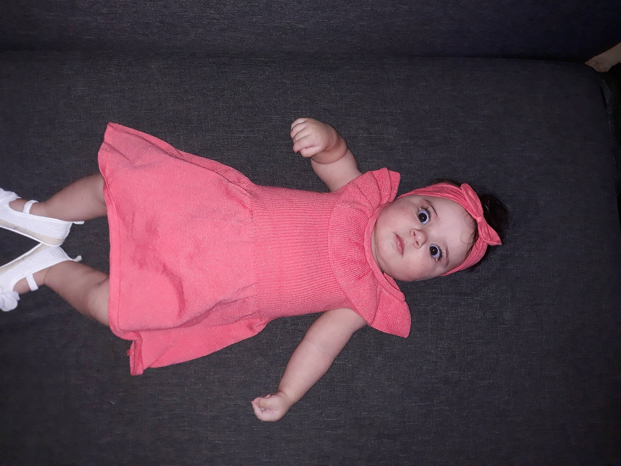 Milina a rejoint le concours — aidez-le/la à gagner de superbes lots ! ankle, baby_toddler_clothing, cocktail_dress, costume, day_dress, elbow, finger, flash_photography, hand, headwear, joint, lip, one_piece_garment, person, pink, sandal, throat, trunk, wrist