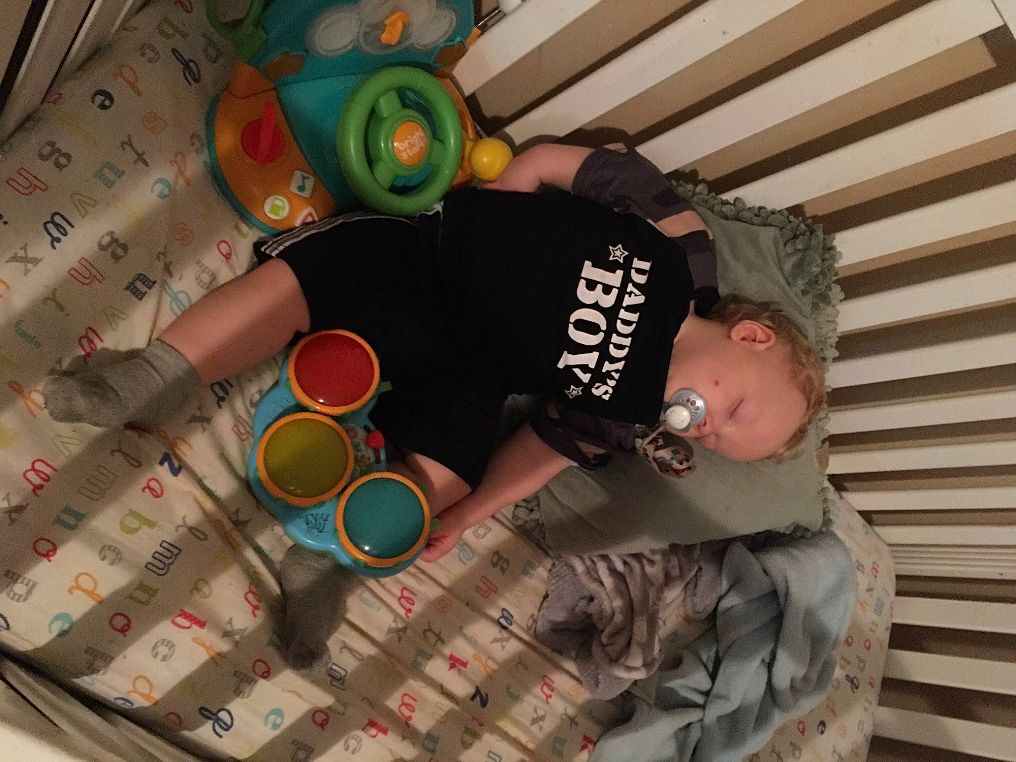 Tarek is registered to the contest to win money with this photo: camouflage, cap, cup, military, military_camouflage, military_person, military_uniform, person