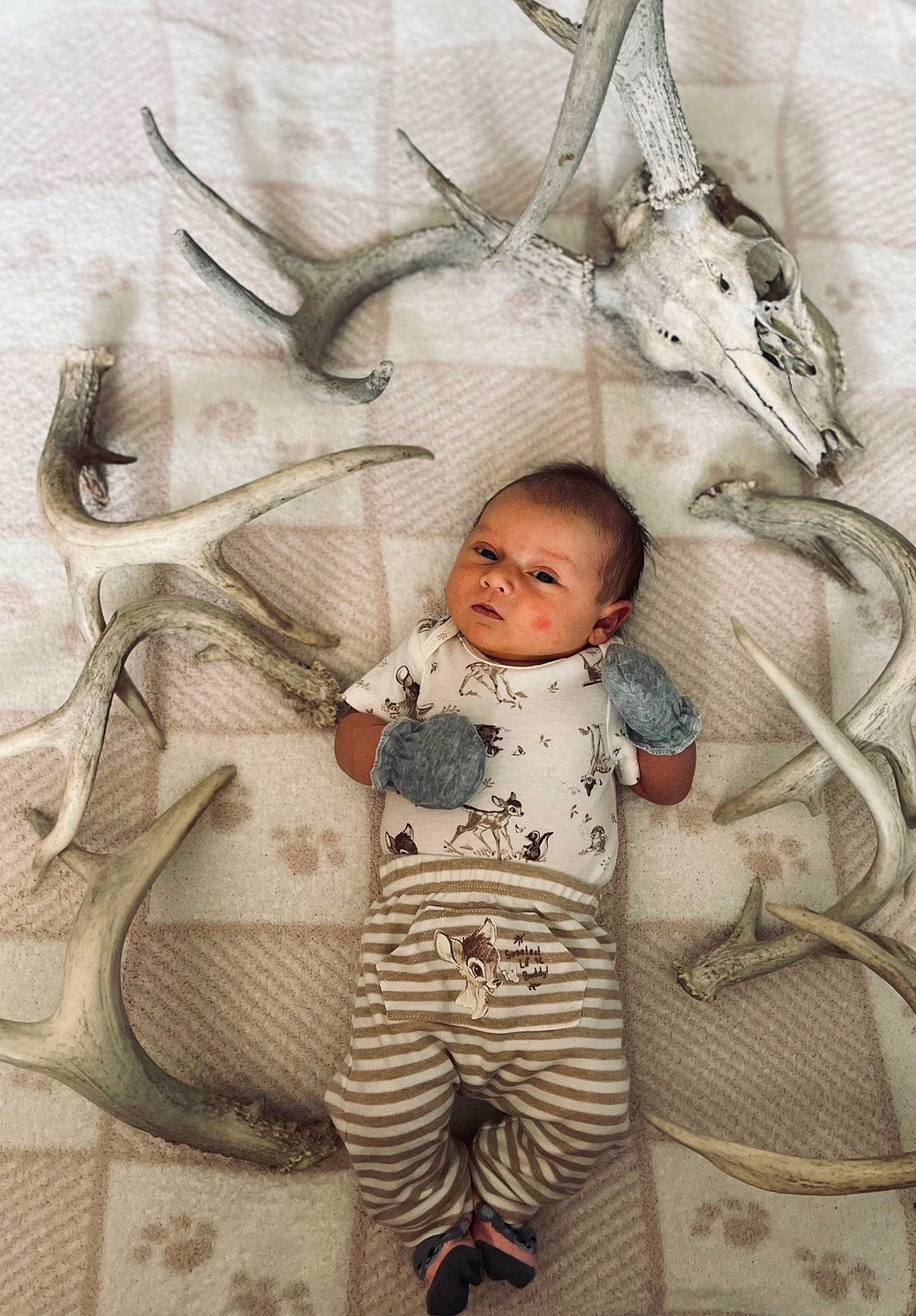 Avaleigh joined the competition — help win amazing prizes! art, baby, baby_toddler_clothing, child, comfort, drawing, eye, happy, head, illustration, linens, monochrome, monochrome_photography, pattern, person, room, stock_photography, toddler, twig, visual_arts