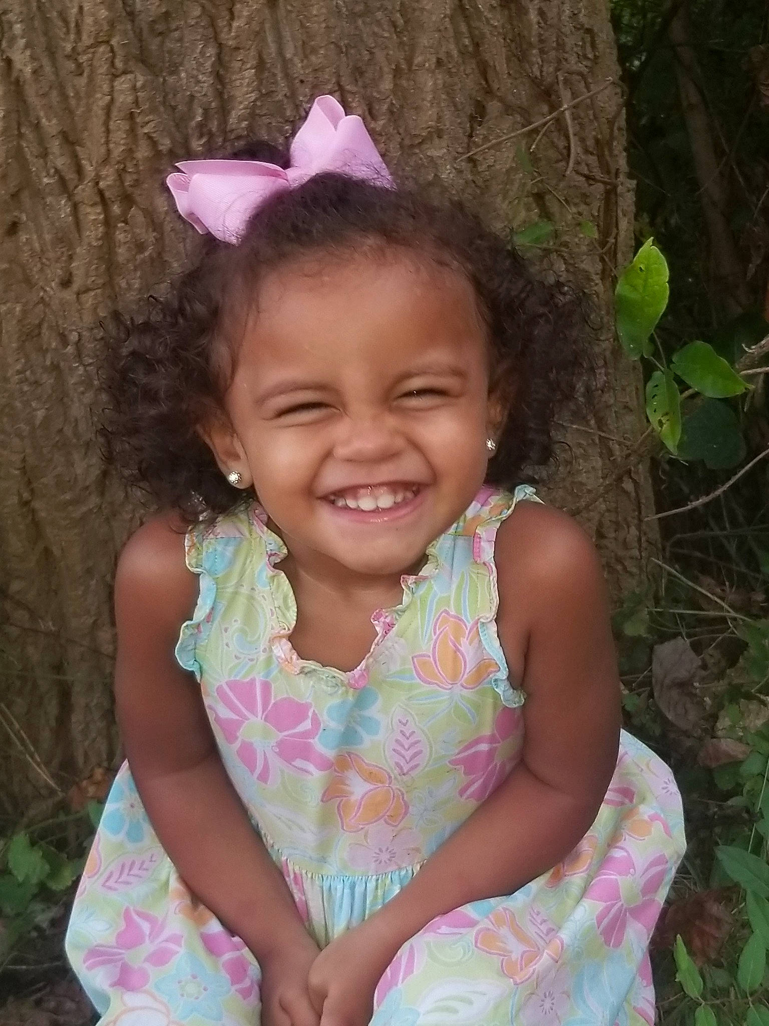 Zamaya is registered to the contest to win money with this photo: child, hair_accessory, happy, joy, person, pink, smile, toddler