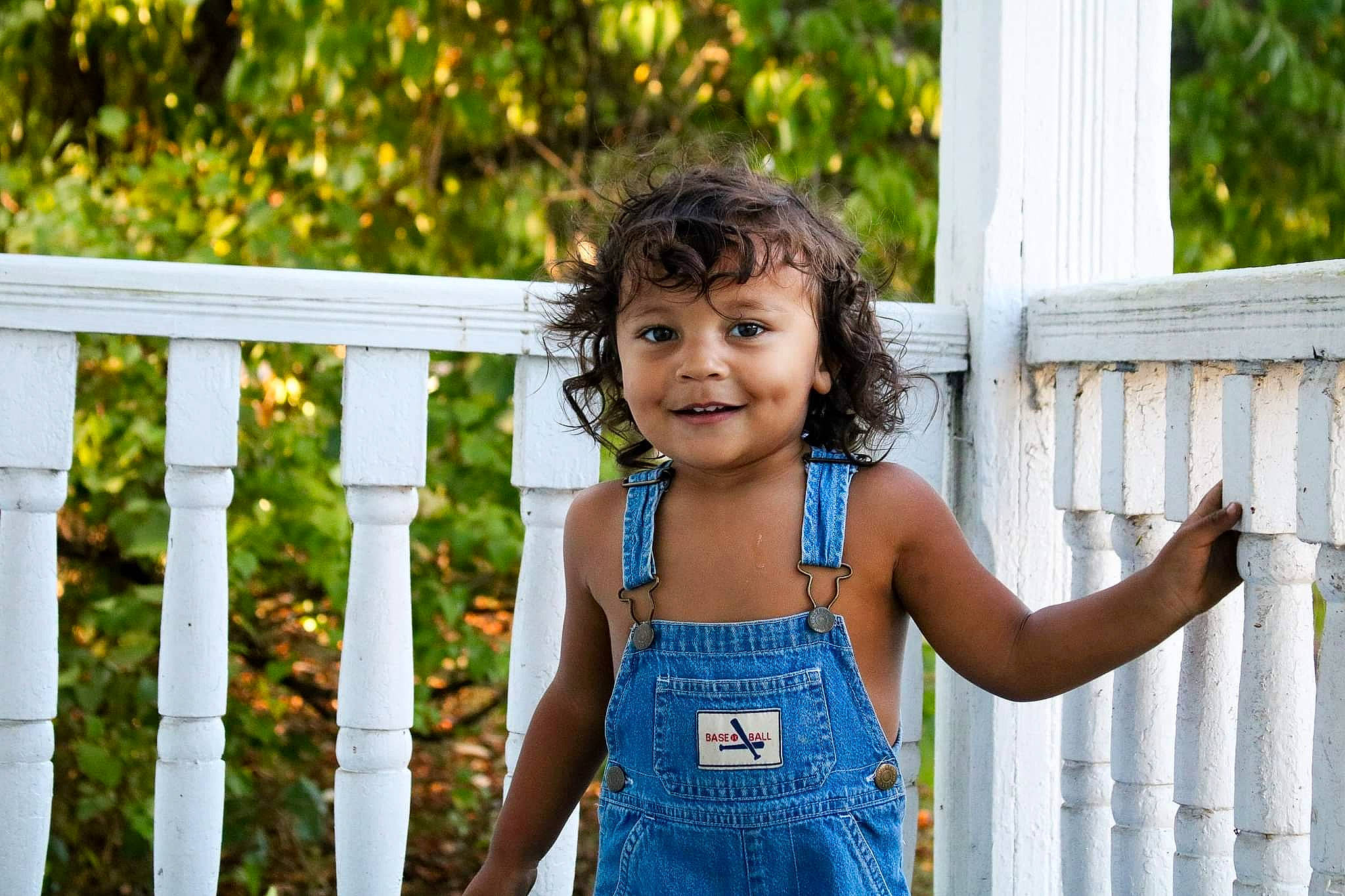 Prince is registered to the contest to win money with this photo: child, child_model, eye, happy, joy, people, person, photography, smile, summer, toddler, tree, vacation