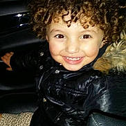 Hind participe au concours pour gagner de l'argent avec cette photo :