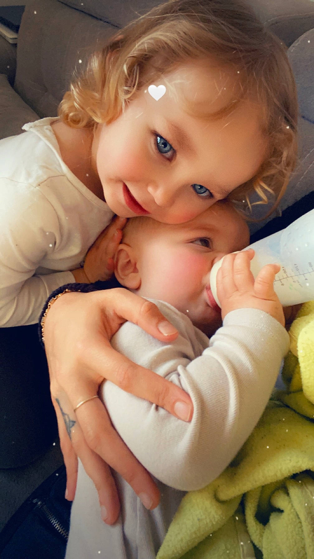 Liya participe au concours pour gagner de l'argent avec cette photo : arm, baby, cheek, child, comfort, eye, eyebrow, eyelash, finger, gesture, hand, happy, iris, lip, mouth, nail, nose, person, skin, thumb