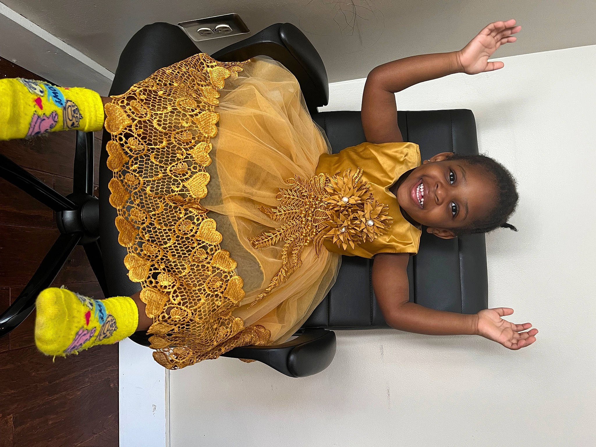 Elsie is registered to the contest to win money with this photo: abdomen, ceiling, cocktail_dress, event, fashion_design, flash_photography, flooring, formal_wear, fun, happy, human_leg, jewellery, joy, metal, pattern, person, room, smile, thigh, waist