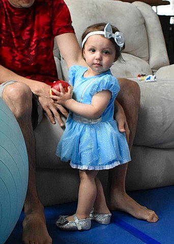 Elle joined the competition — help win amazing prizes! azure, baby, baby_toddler_clothing, child, electric_blue, event, eye, flash_photography, formal_wear, fun, gesture, happy, headwear, iris, leg, people, person, photograph, purple, skin