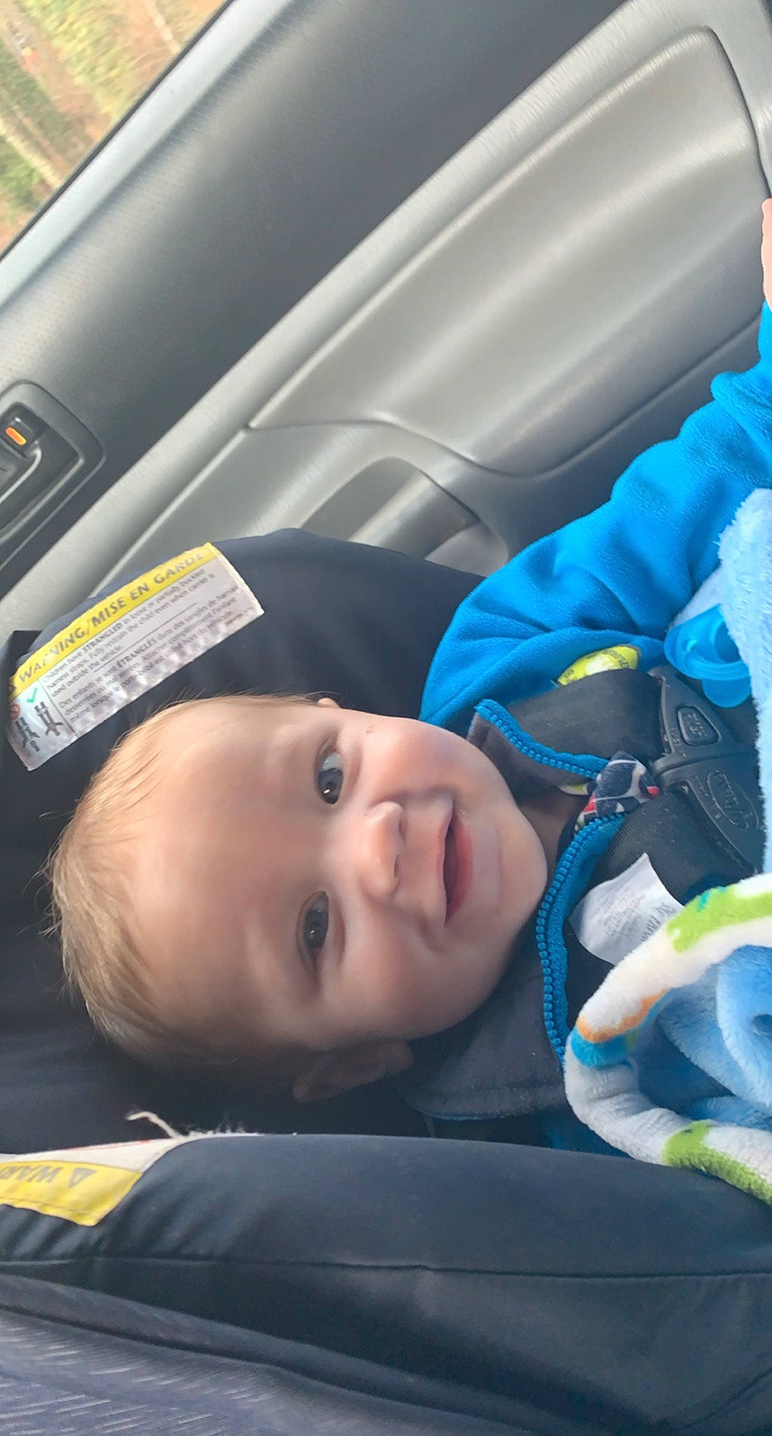 Cason is registered to the contest to win money with this photo: auto_part, automotive_design, automotive_exterior, automotive_tire, baby, baby_carriage, baby_products, car_seat, cheek, child, comfort, electric_blue, family_car, fun, happy, joy, motor_vehicle, person, smile, toddler