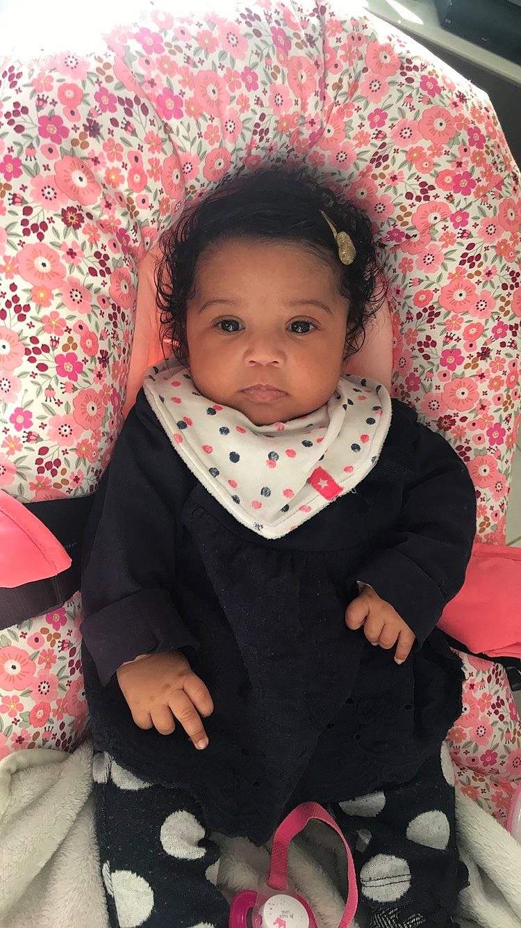 Lily participe au concours pour gagner de l'argent avec cette photo : baby, baby_products, cheek, child, headgear, person, pink, product, skin, smile, toddler