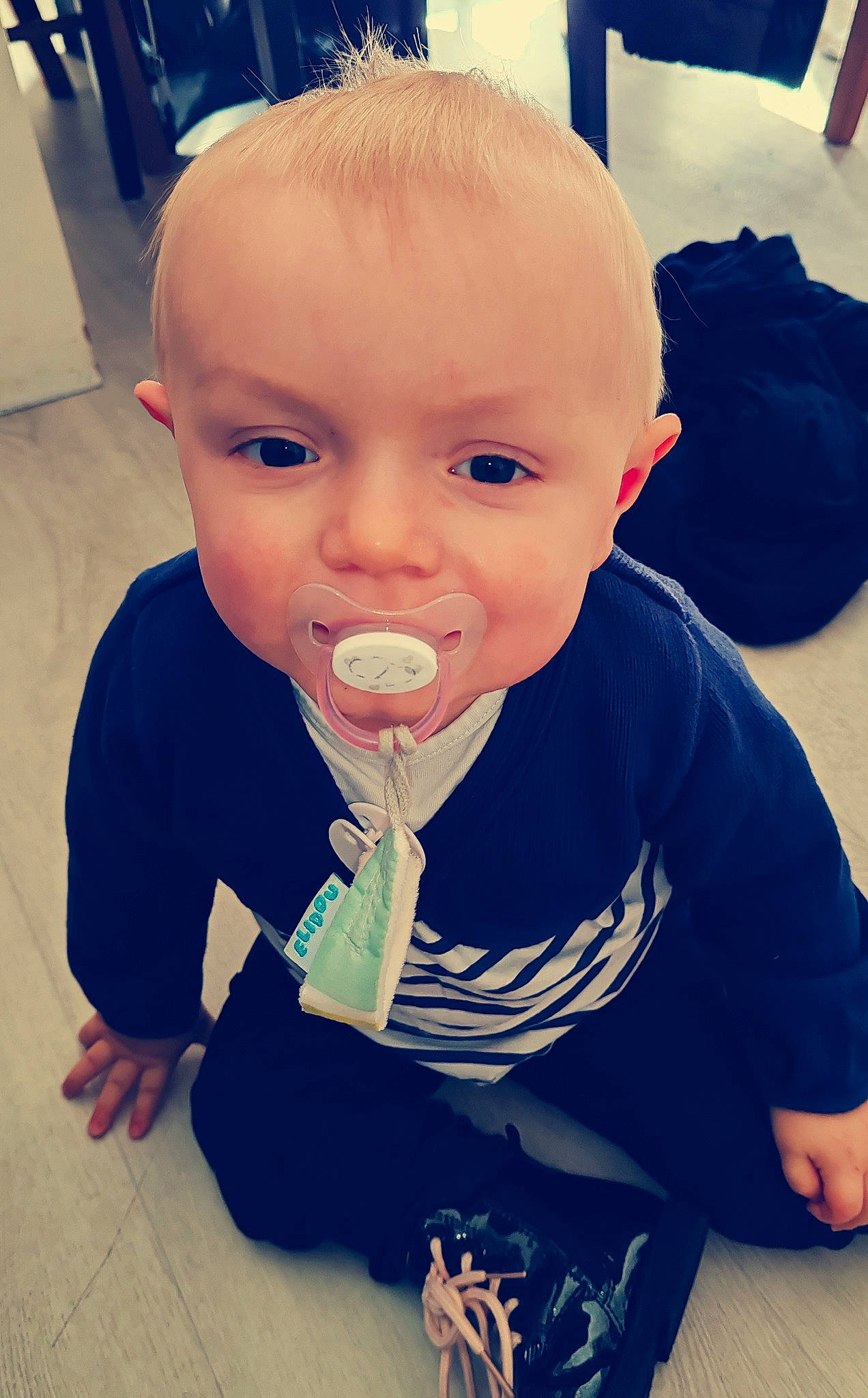 Louna a rejoint le concours — aidez-le/la à gagner de superbes lots ! baby, baby_toddler_clothing, cheek, child, chin, ear, electric_blue, eyebrow, eyelash, finger, fun, happy, iris, lip, mouth, neck, nose, person, skin, sleeve