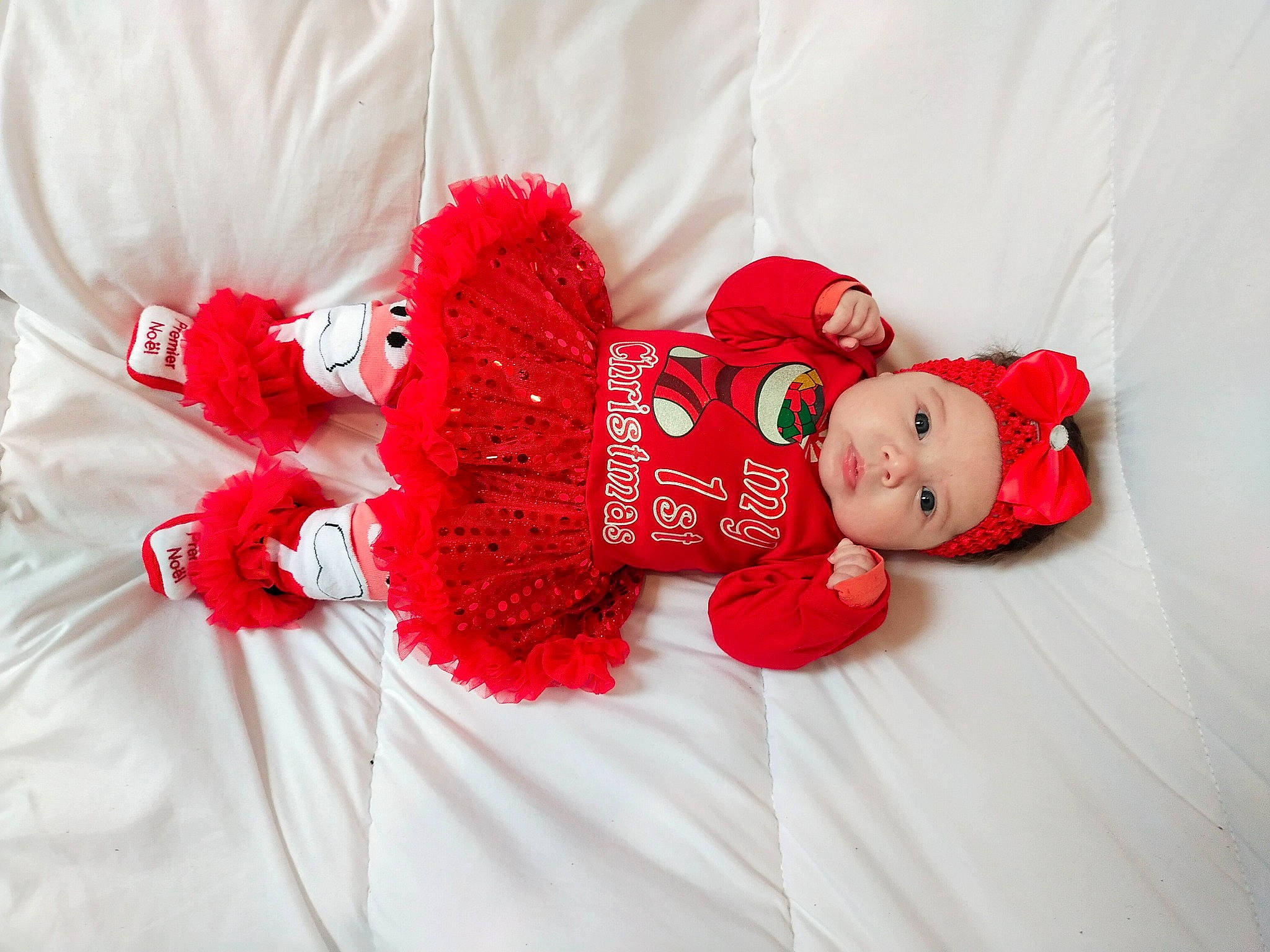 Abby a rejoint le concours — aidez-le/la à gagner de superbes lots ! baby_toddler_clothing, carmine, child, comfort, costume_hat, doll, dress, event, fashion_accessory, fashion_design, happy, hat, headband, headpiece, headwear, linens, magenta, person, pink, textile