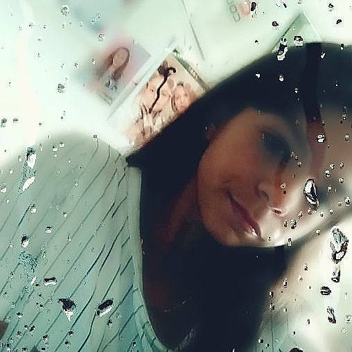 Louanne a rejoint le concours — aidez-le/la à gagner de superbes lots ! black_hair, cloud, drop, eye, illustration, lip, nose, person, photography, precipitation, rain, selfie, smile, space, water