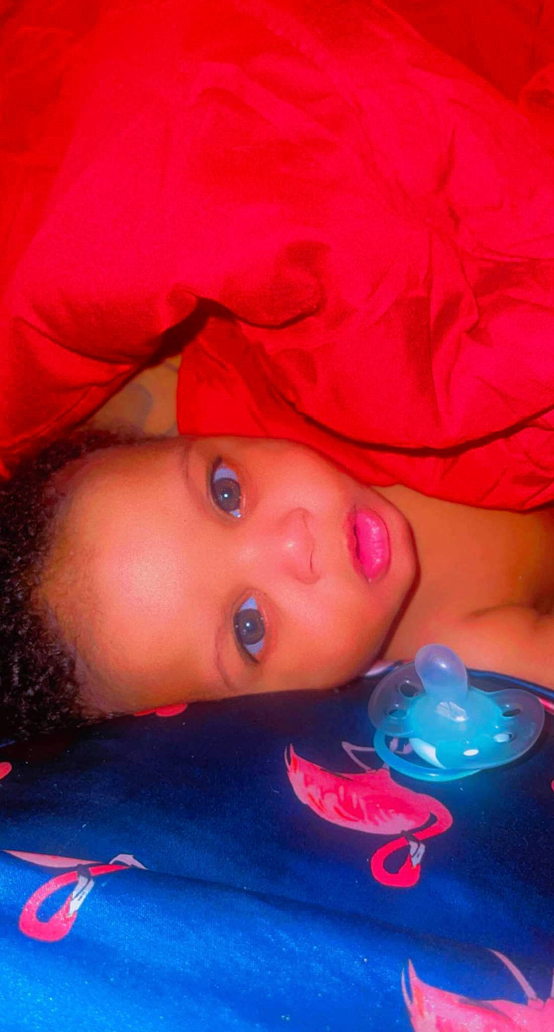 Jakai is registered to the contest to win money with this photo: baby, baby_toddler_clothing, beauty, cheek, chin, cool, electric_blue, eyebrow, eyelash, iris, lip, magenta, mouth, neck, nose, orange, person, pink, skin, toddler