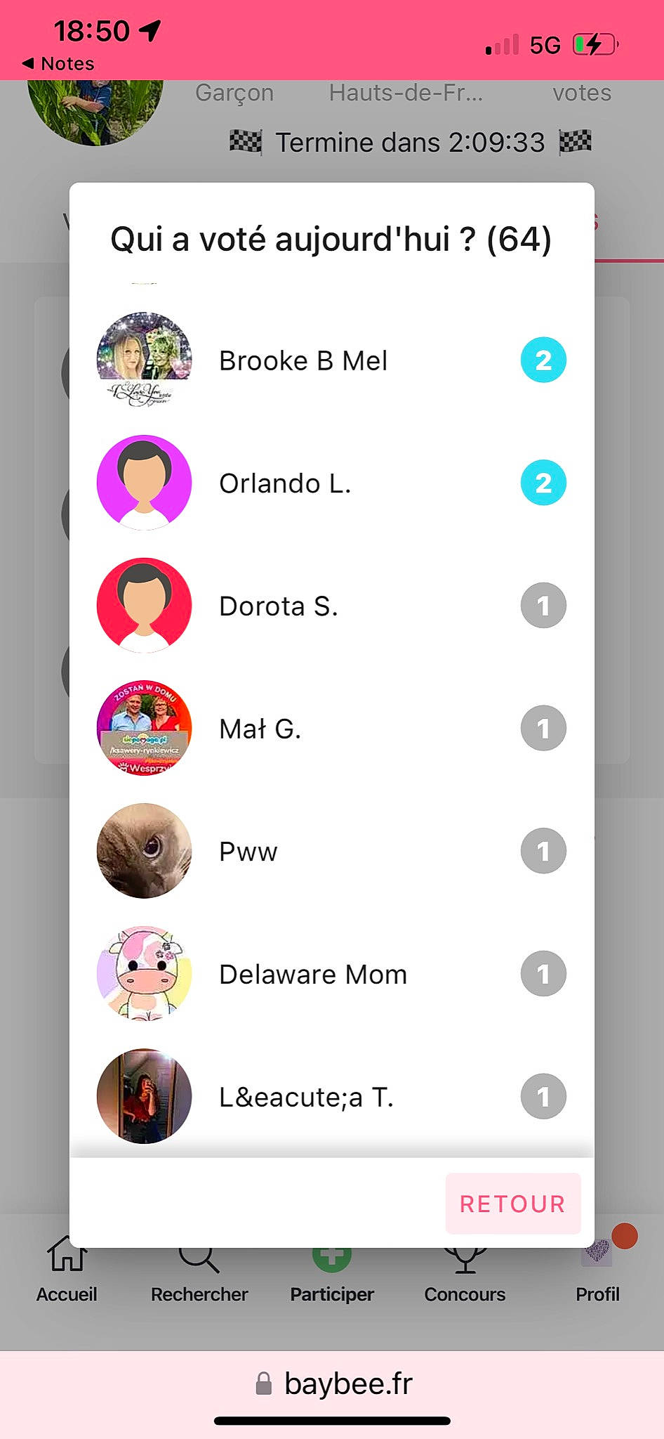 Léandre a rejoint le concours — aidez-le/la à gagner de superbes lots ! advertising, cellular_network, circle, communication_device, computer_icon, electronic_device, font, gadget, magenta, material_property, media, mobile_device, multimedia, number, person, portable_communications_device, screenshot, software, technology, web_page
