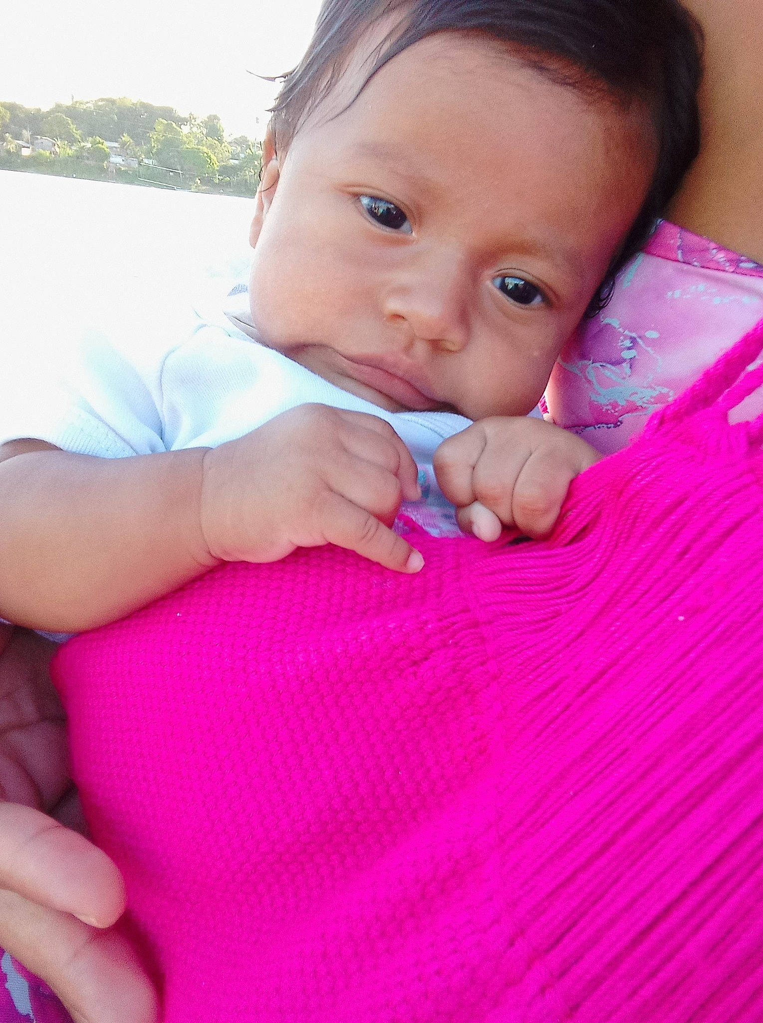 Shaelys Cassie participe au concours pour gagner de l'argent avec cette photo : baby_toddler_clothing, cheek, eye, eyebrow, eyelash, finger, gesture, hand, happy, iris, lip, nail, neck, nose, person, pink, purple, skin, sleeve, thumb