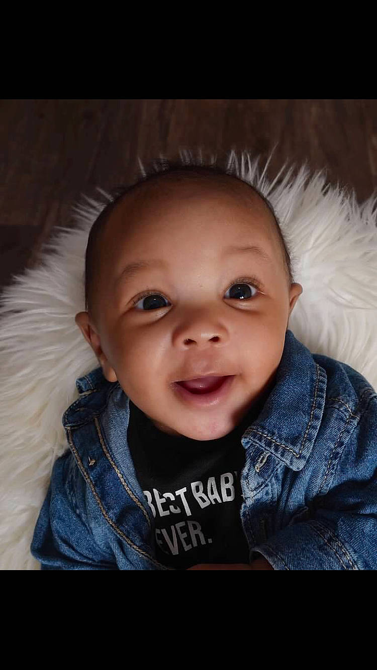 Kamal is registered to the contest to win money with this photo: baby, cheek, child, chin, cool, eye, eyebrow, face, facial_expression, forehead, hair, hairstyle, head, lip, nose, people, person, photograph, skin, smile