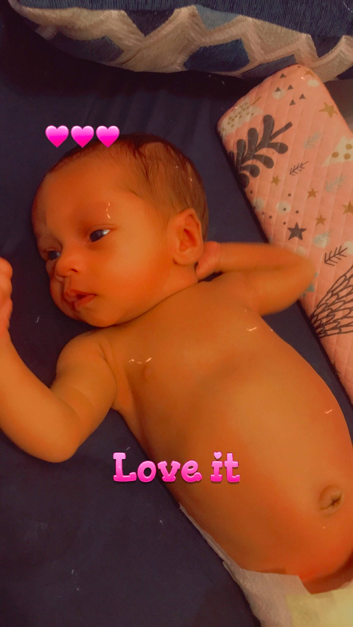 Hazelynn is registered to the contest to win money with this photo: cheek, chin, ear, eye, eyebrow, eyelash, forehead, hairstyle, head, human, joint, lip, mouth, muscle, neck, nose, organ, person, shoulder, skin