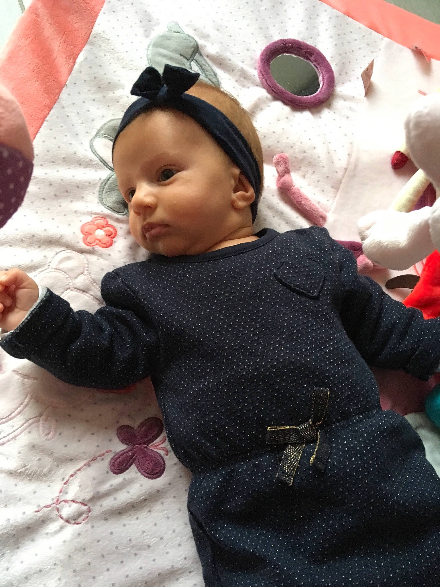 Jeanne participe au concours pour gagner de l'argent avec cette photo : child, girl, headgear, infant, person, pink, product, skin, textile, toddler