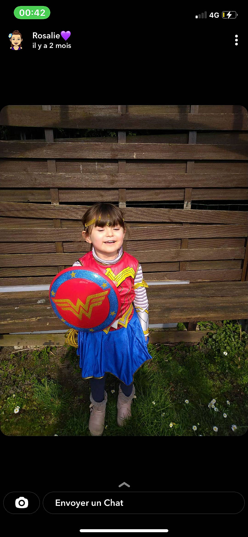 Kelly a rejoint le concours — aidez-le/la à gagner de superbes lots ! baby_toddler_clothing, child, electric_blue, face, flash_photography, fun, garden, grass, grassland, happy, joy, landscape, leaf, leisure, people_in_nature, person, personal_protective_equipment, plant, standing, t_shirt