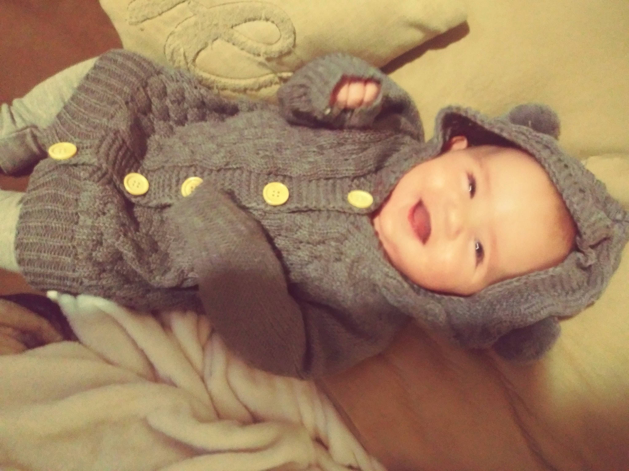 Zeppelin is registered to the contest to win money with this photo: baby, baby_sleeping, baby_toddler_clothing, cheek, comfort, finger, gesture, headgear, human_body, lip, mammal, mouth, nose, person, pink, skin, sleeve, textile, thumb, toddler