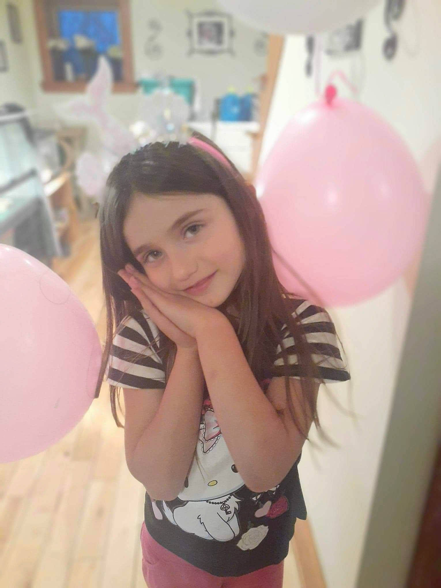 Jasmine joined the competition — help win amazing prizes! abdomen, balloon, beauty, black_hair, flesh, happy, japanese_idol, joy, lingerie, long_hair, person, photography, pink, selfie, skin, smile, trunk