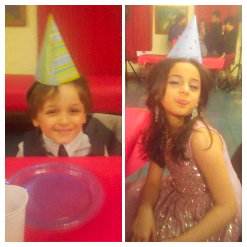 Nina a rejoint le concours — aidez-le/la à gagner de superbes lots ! birthday, child, christmas_eve, event, face, happy, joy, party, party_hat, party_supply, person, play, smile, toddler