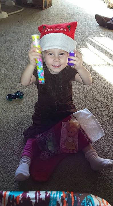 Luciana is registered to the contest to win money with this photo: