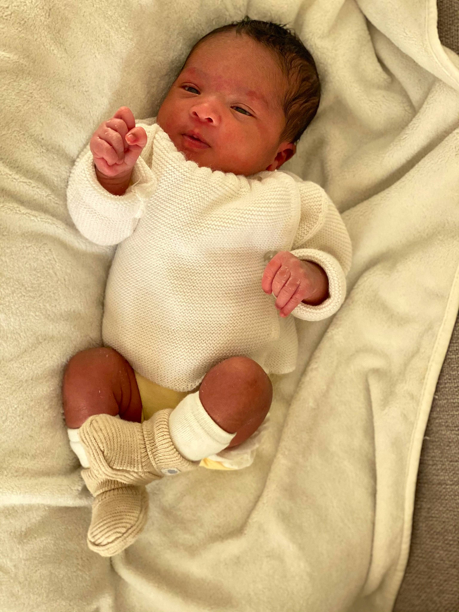 Abby participe au concours pour gagner de l'argent avec cette photo : baby, baby_products, baby_safety, baby_sleeping, baby_toddler_clothing, cheek, child, comfort, finger, foot, human, linens, person, product, skin, sock, thumb, toddler