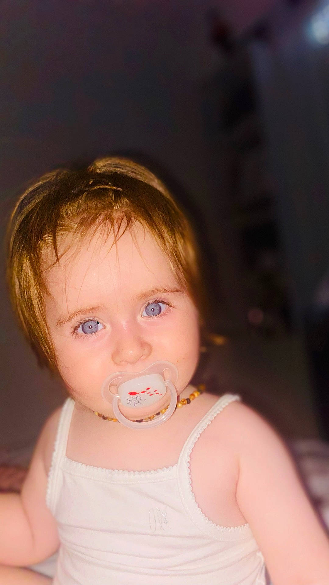 Anna participe au concours pour gagner de l'argent avec cette photo : baby, baby_toddler_clothing, cheek, chest, chin, ear, eyebrow, eyelash, flash_photography, fun, happy, human_body, iris, jaw, lip, mouth, neck, nose, person, skin