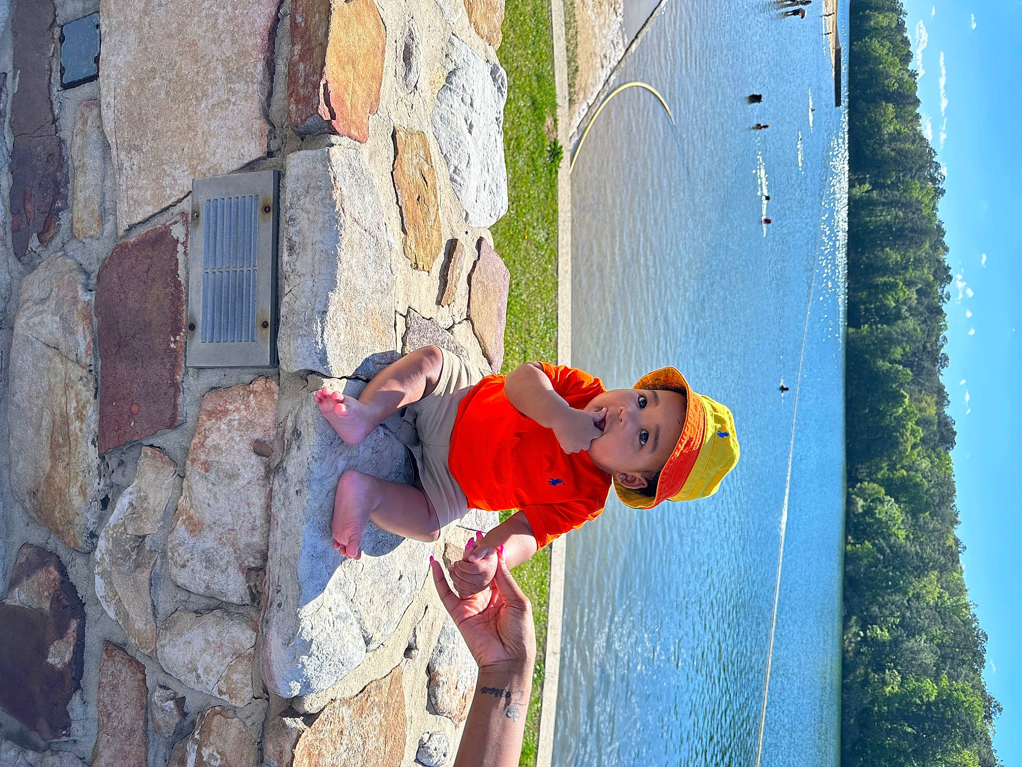 Kyng is registered to the contest to win money with this photo: adventure, azure, bedrock, climbing, climbing_harness, electric_blue, fun, happy, hat, headwear, leisure, person, plant, recreation, rock, rock_climbing_equipment, rope, sky, sport_climbing, tree