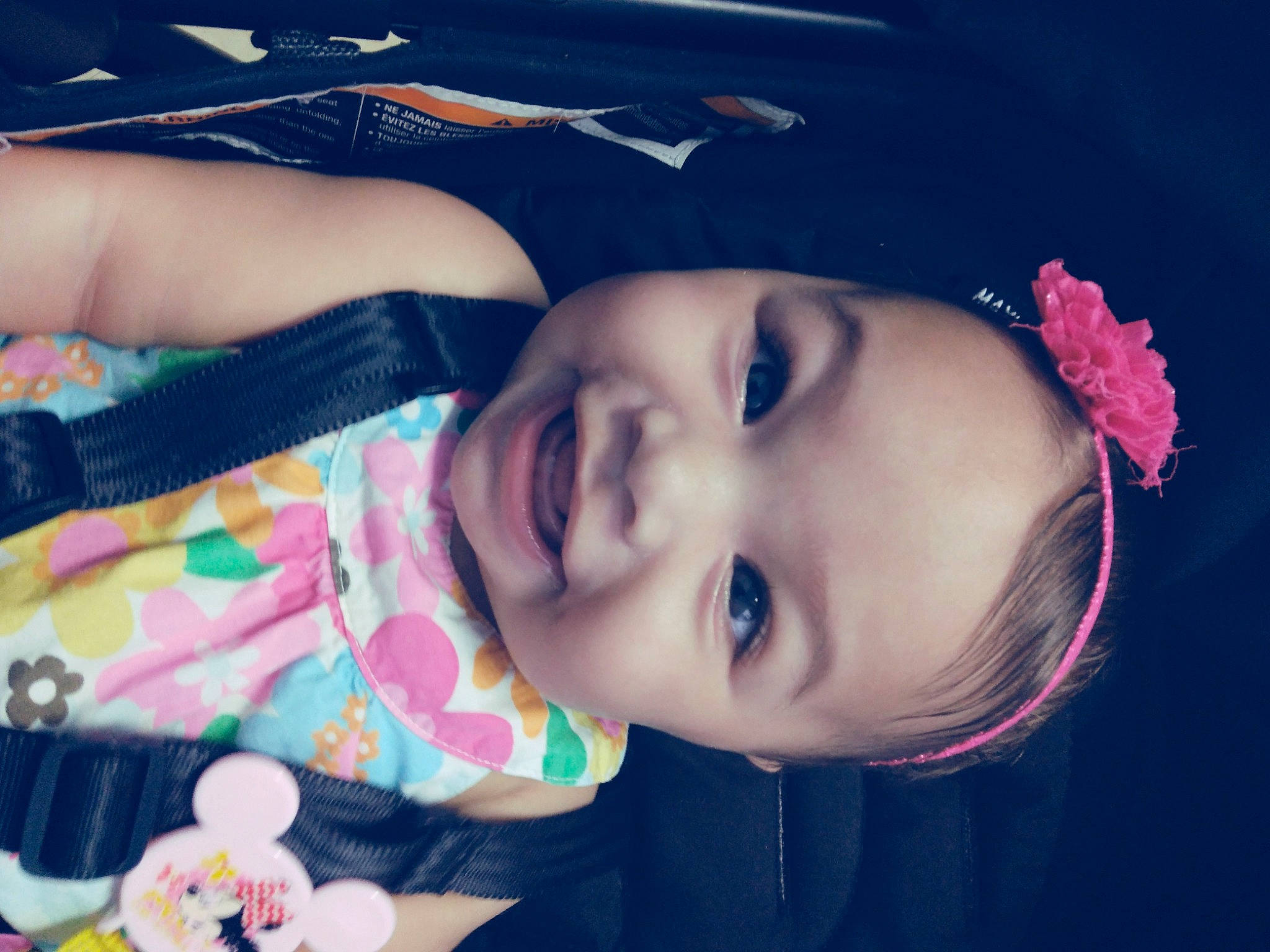 Jayleen is registered to the contest to win money with this photo: cheek, chin, ear, eye, eyebrow, eyelash, face, facial_expression, forehead, hairstyle, head, human, joy, light, lip, mouth, neck, nose, organ, person